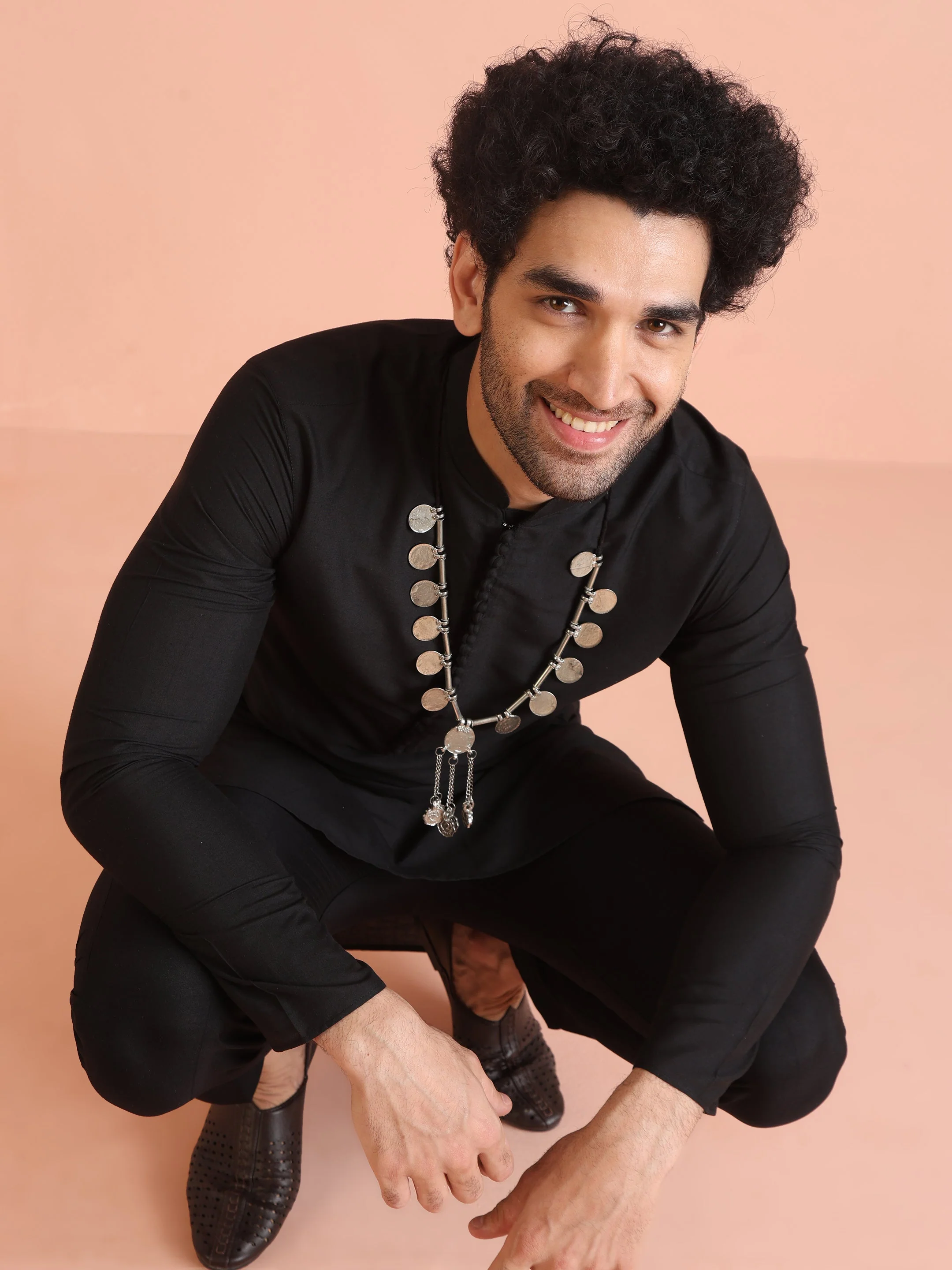 Black Silk Blend Solid Mid Kurta Trouser Set - Image 15