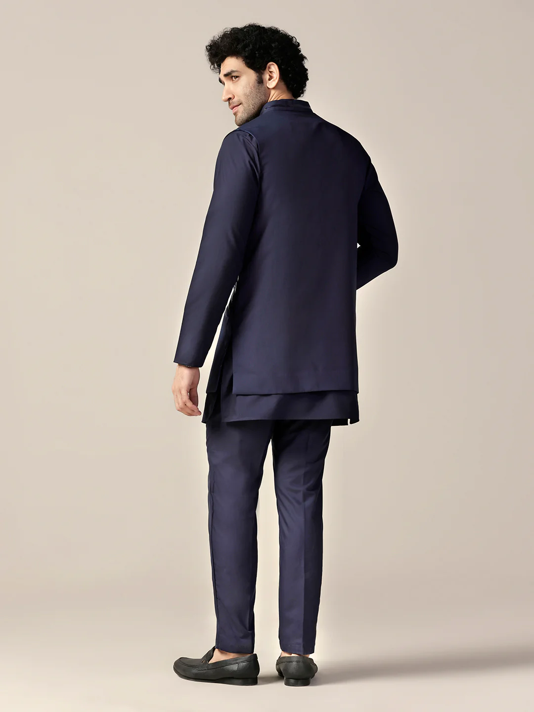 Navy Silk Blend Metallic Jacket Kurta Trouser Set - Image 4