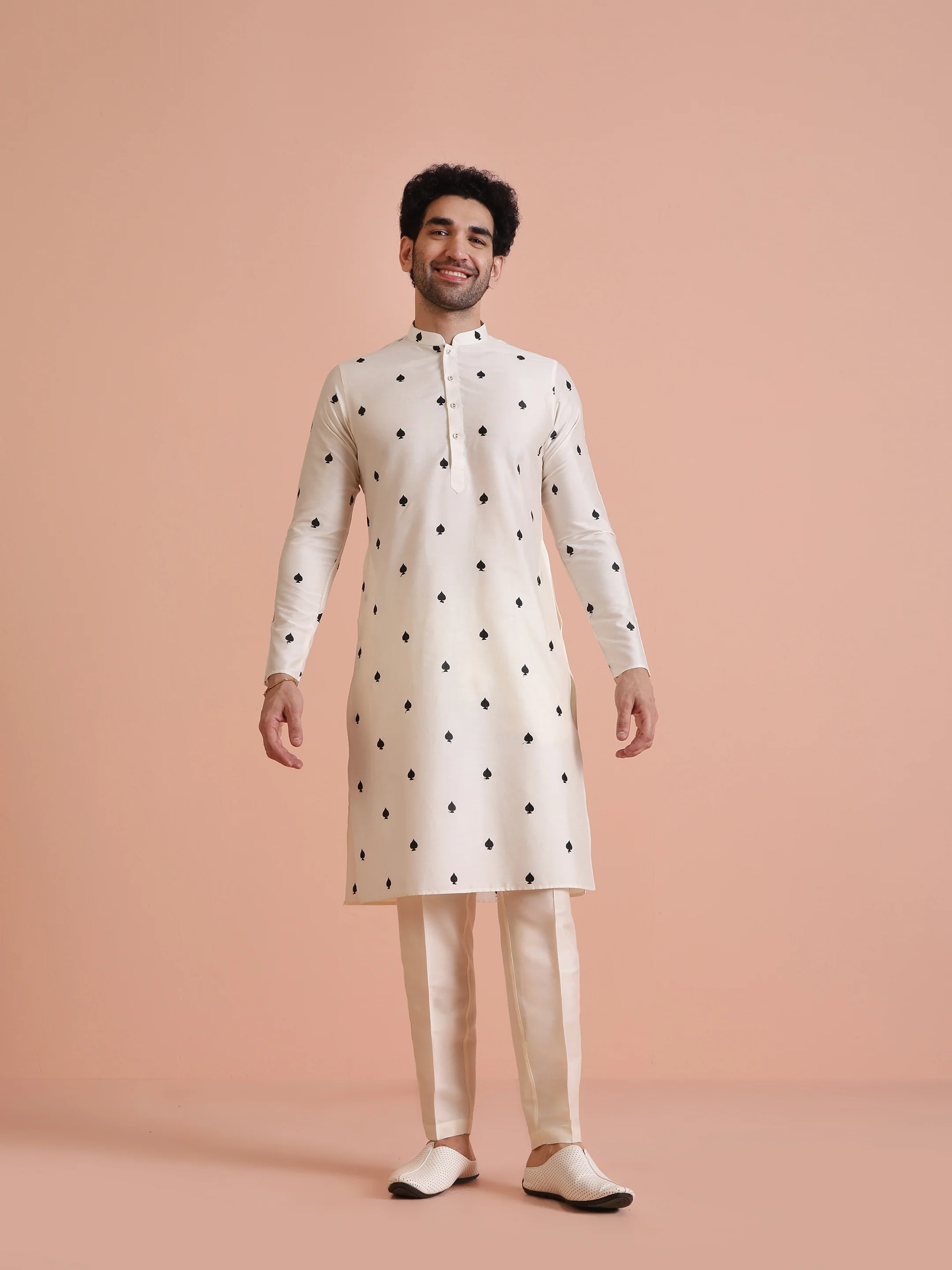 White Silk Blend Black Embroidered Kurta - Image 6