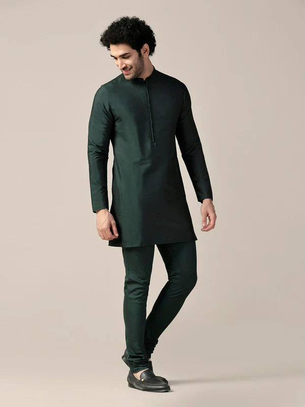 Green Silk Blend Solid Kurta with Churidar - Image 2