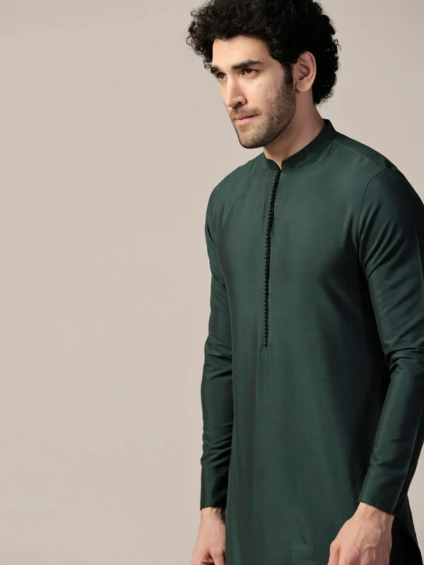 Green Silk Blend Solid Kurta with Churidar - Image 5