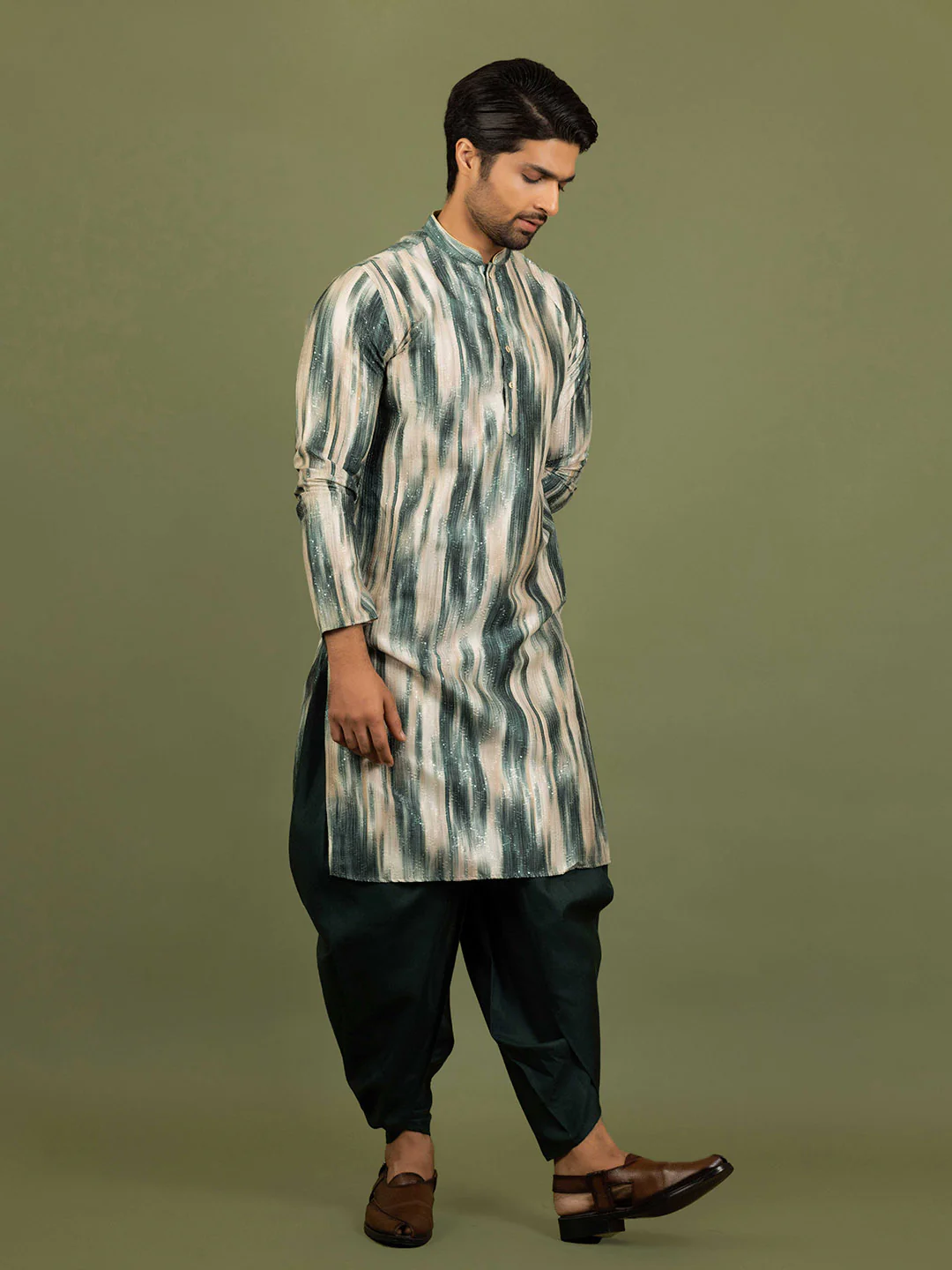 Men Green Abstract Kurta - Image 6