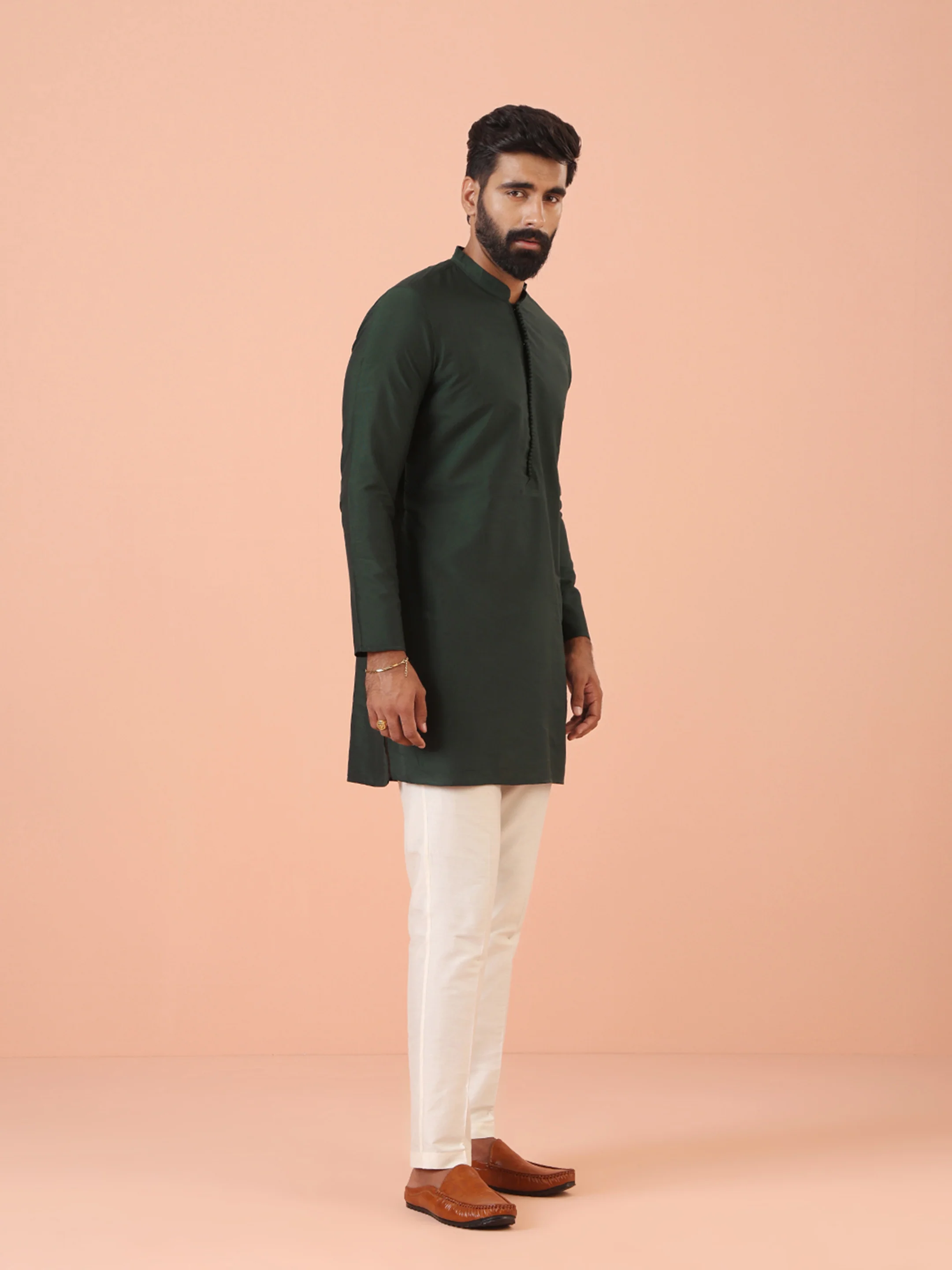 Green Silk Blend Solid Mid Kurta with Trouser - Image 2