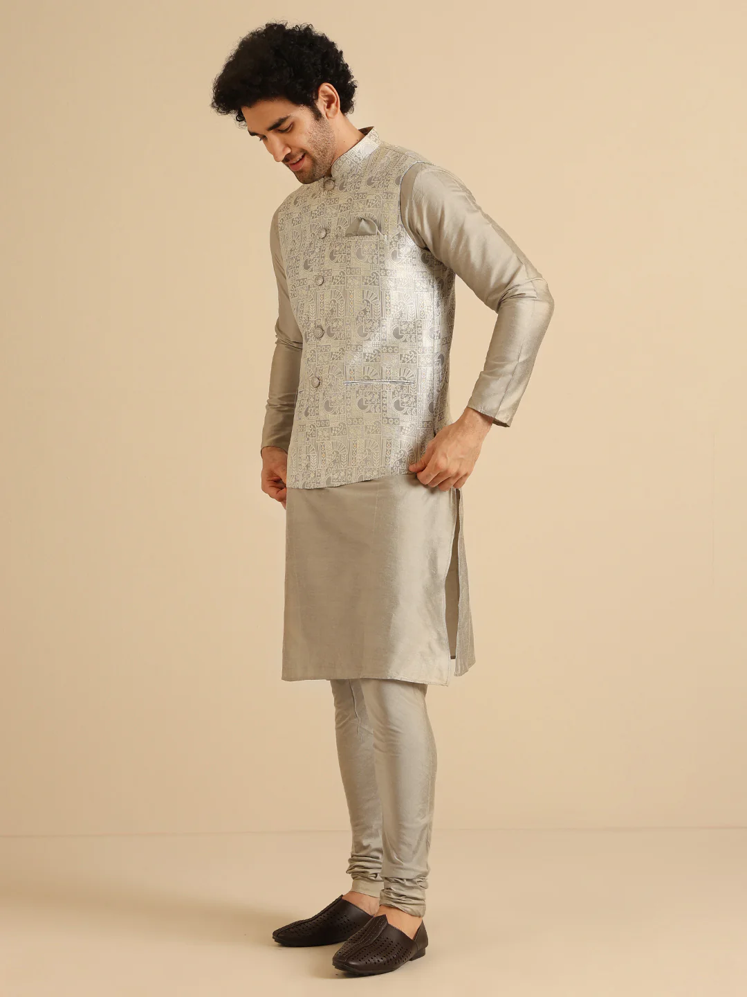 Grey Jacquard Nehru Jacket Kurta Set - Image 3