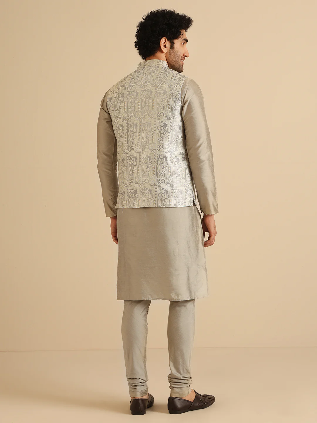 Grey Jacquard Nehru Jacket Kurta Set - Image 4