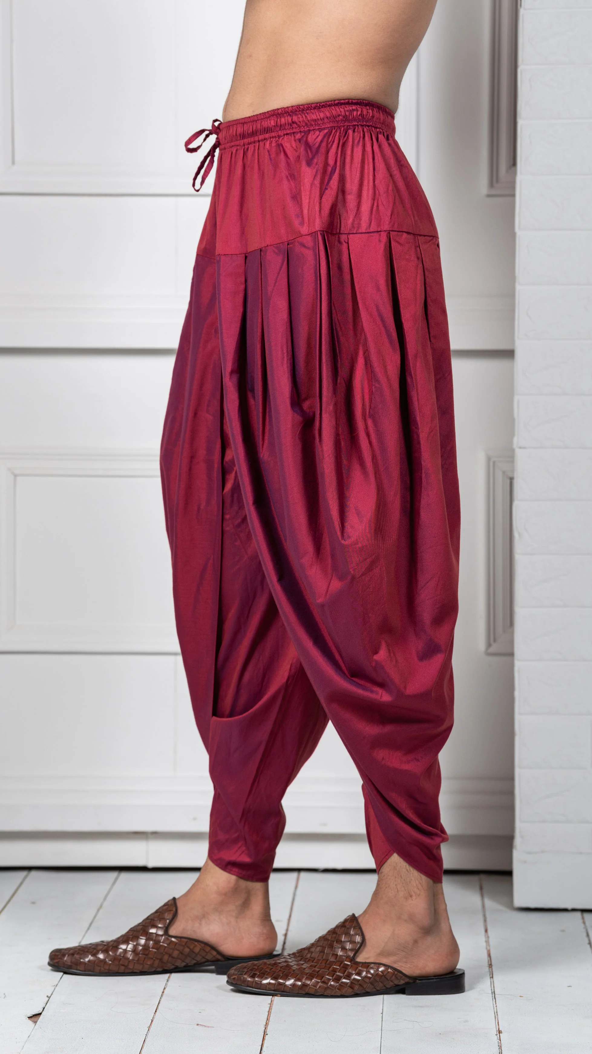 Magenta Solid Elasticated Dhoti - Image 2