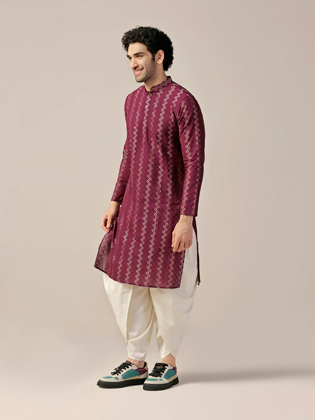 Maroon Silk Geometric Textured Long Kurta - Image 3