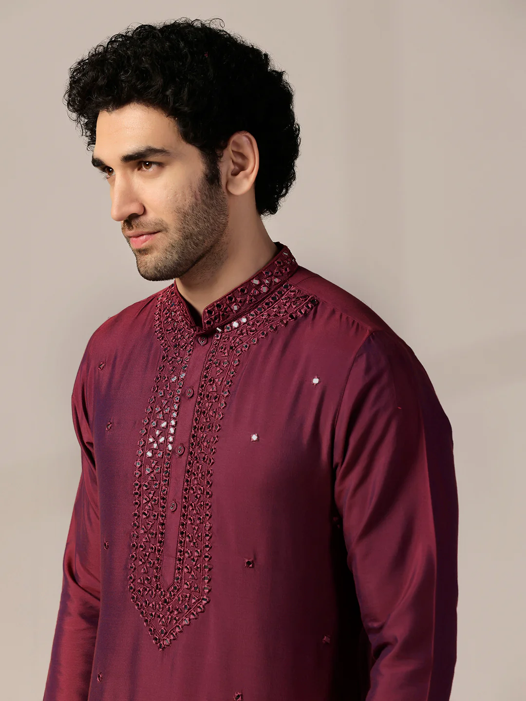 Maroon Silk Blend Embroidered Long Kurta - Image 5