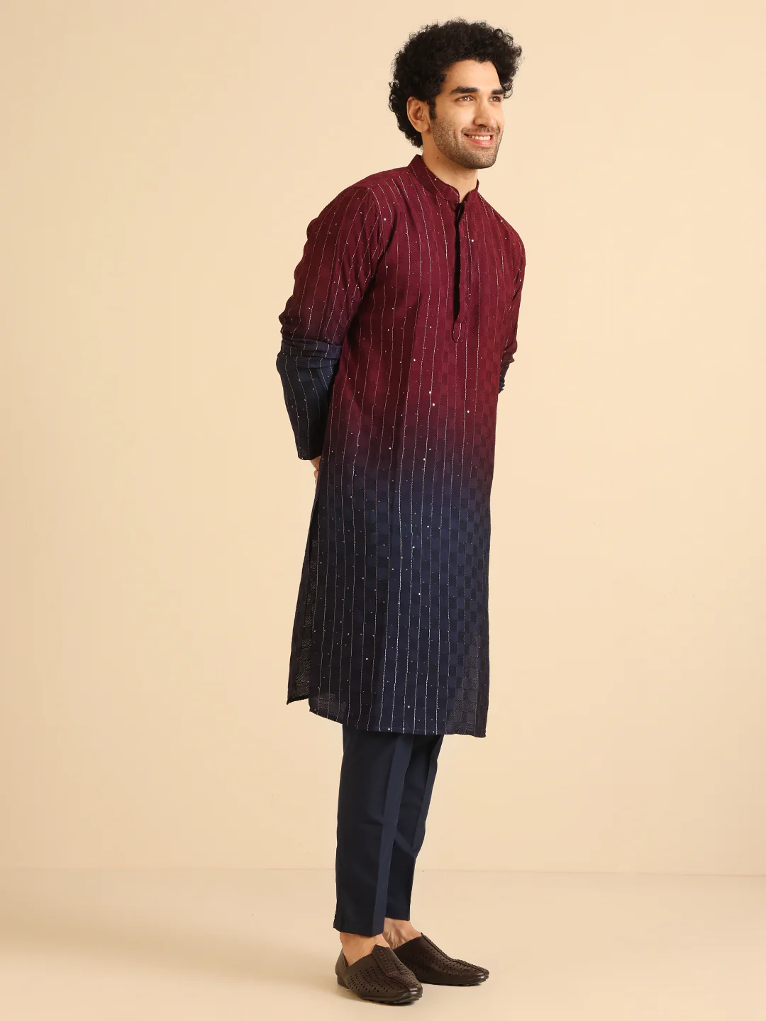 Men Magenta Kurta Trouser Set - Image 3