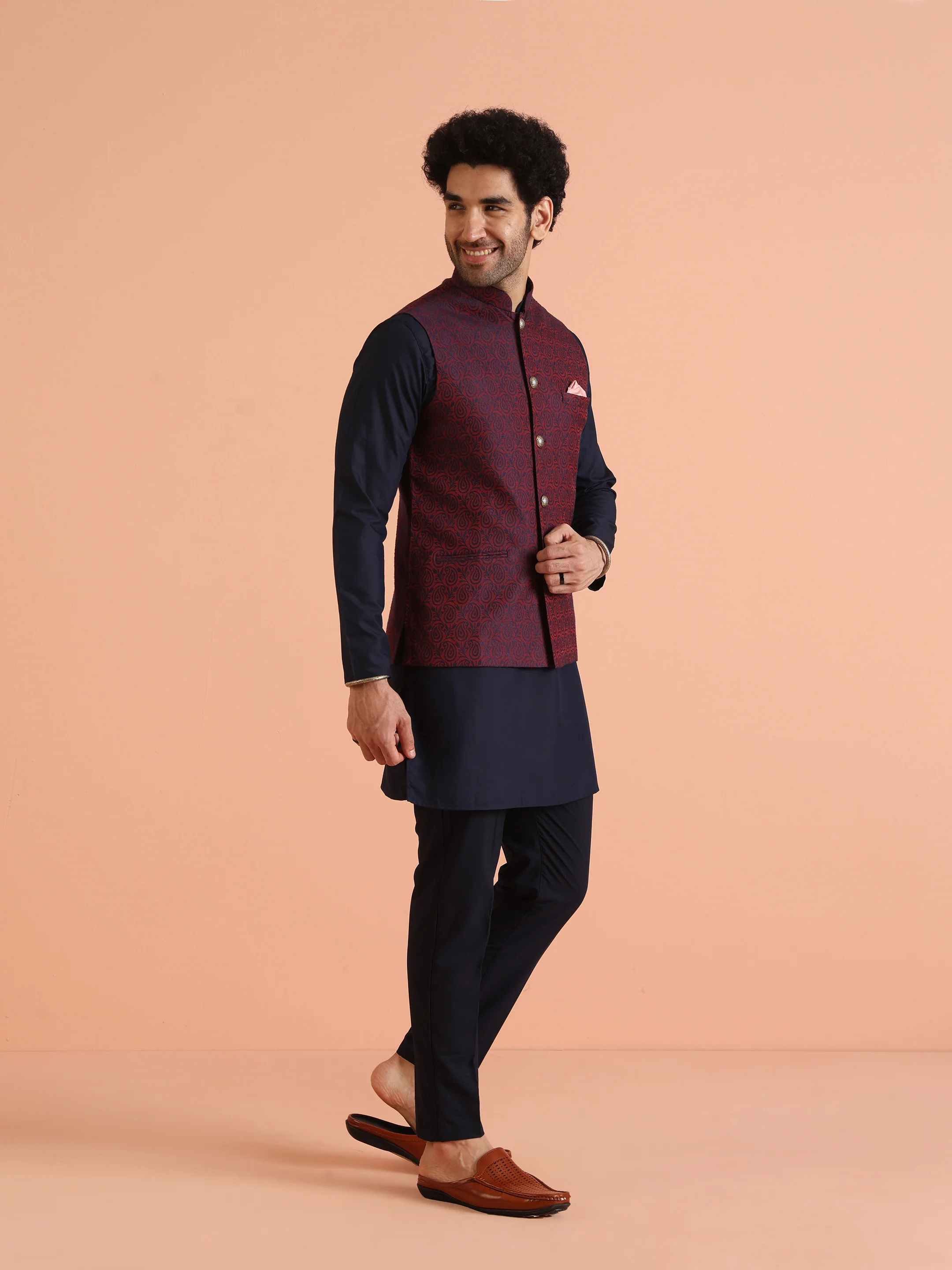 Navy Blue Cotton Silk Magenta Paisley Nehru Jacket Kurta Trouser - Image 4