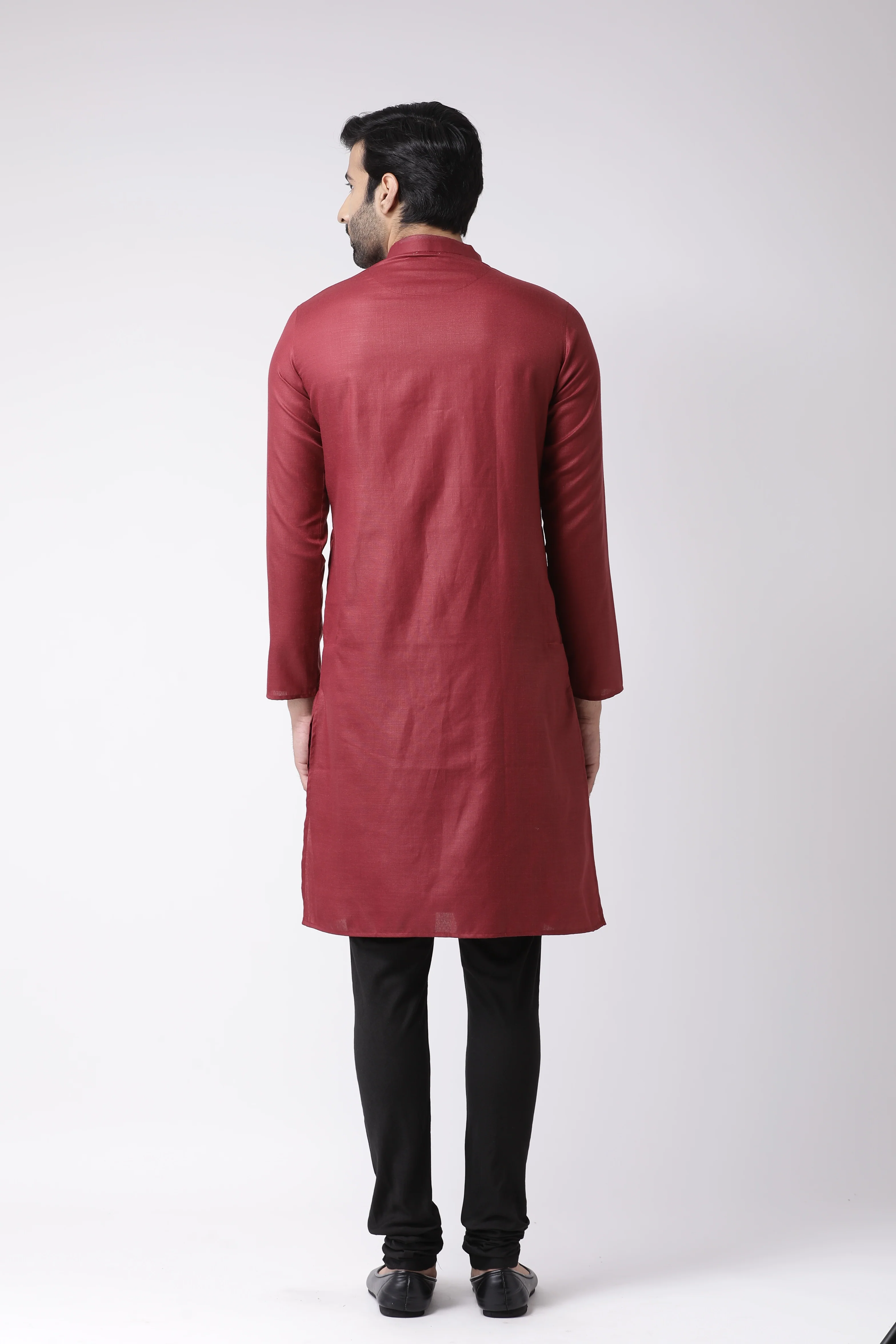 Men Maroon Solid Dyed Kurta Churidar Set - Image 4