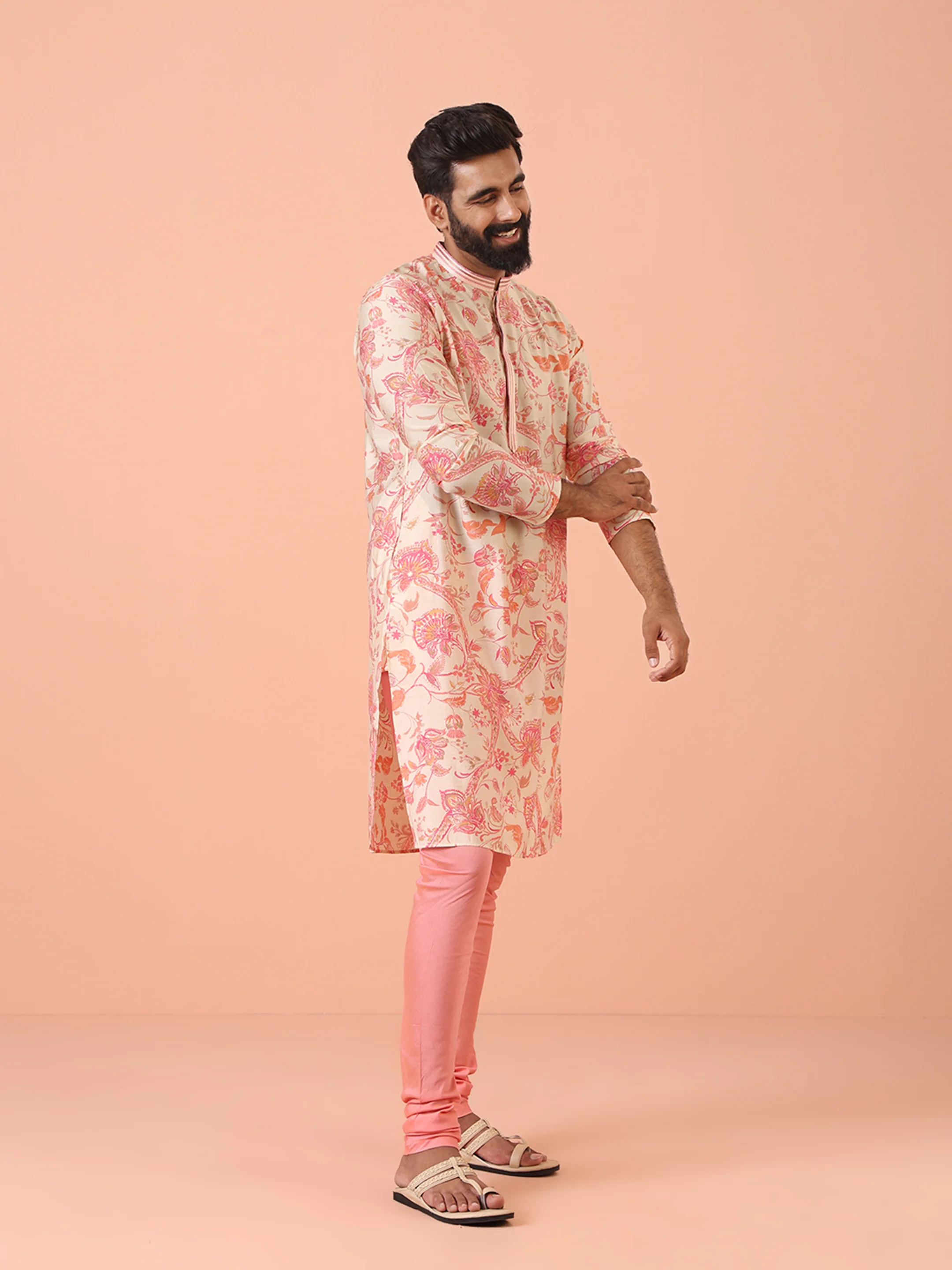 Cream Pink Floral Printed Kurta - Image 4