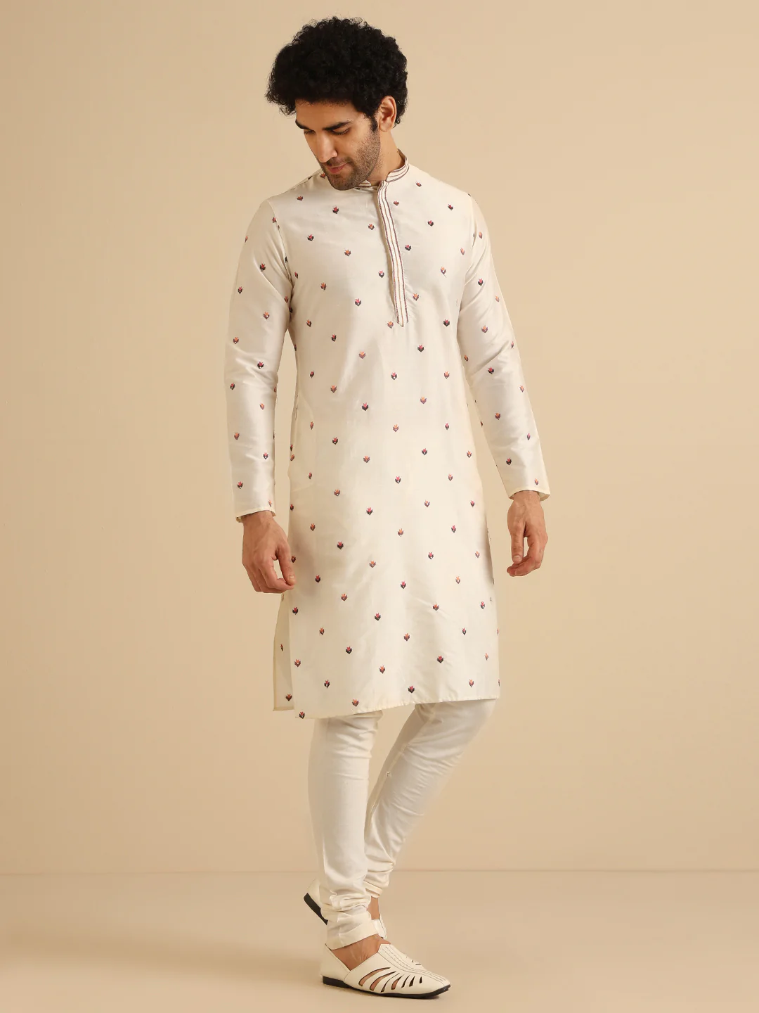 Cream Silk Blend Embroidered Kurta Churidar Set - Image 4
