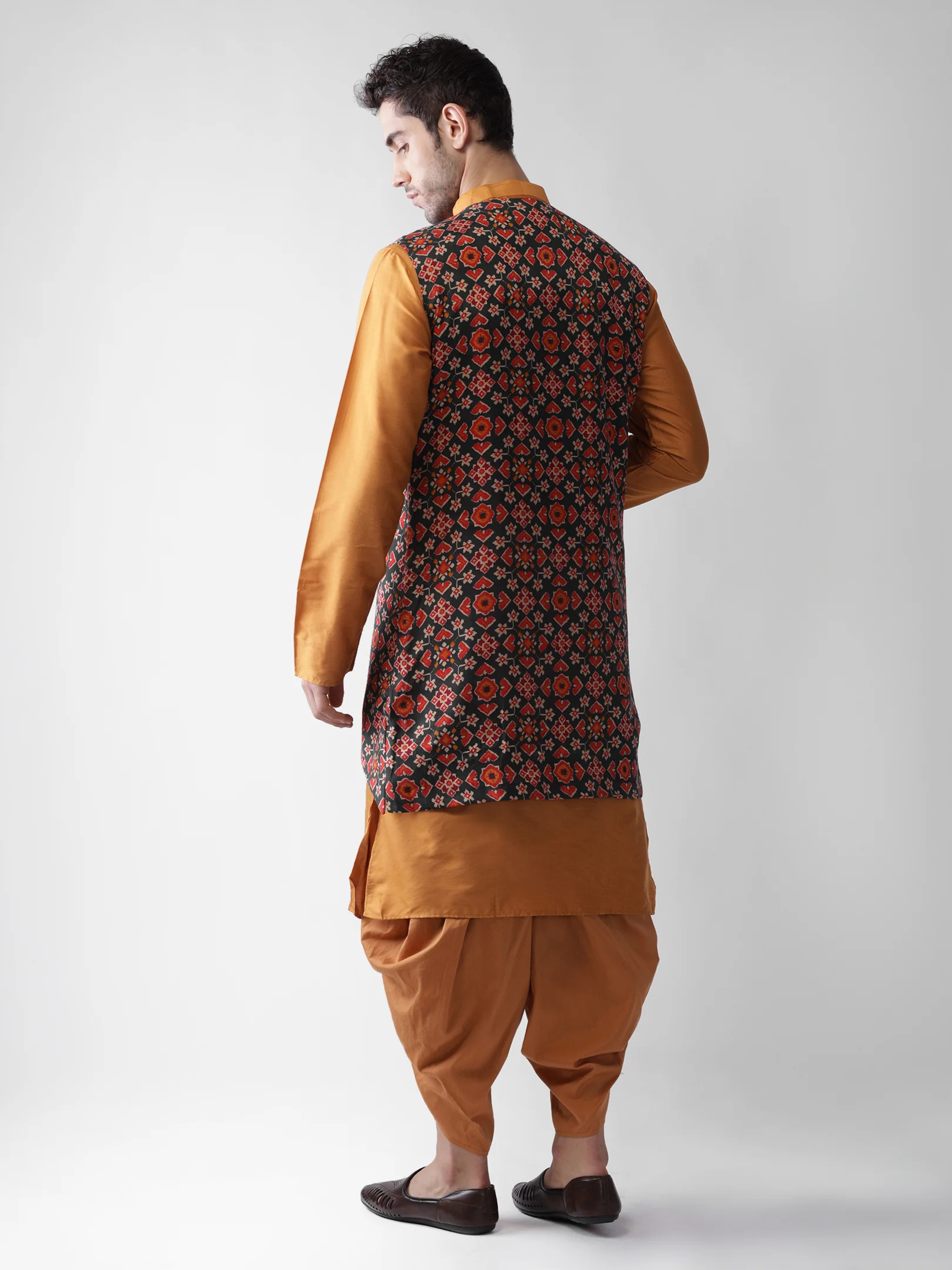 Men Multi Kurta Jacket Dhoti  Set - Image 4