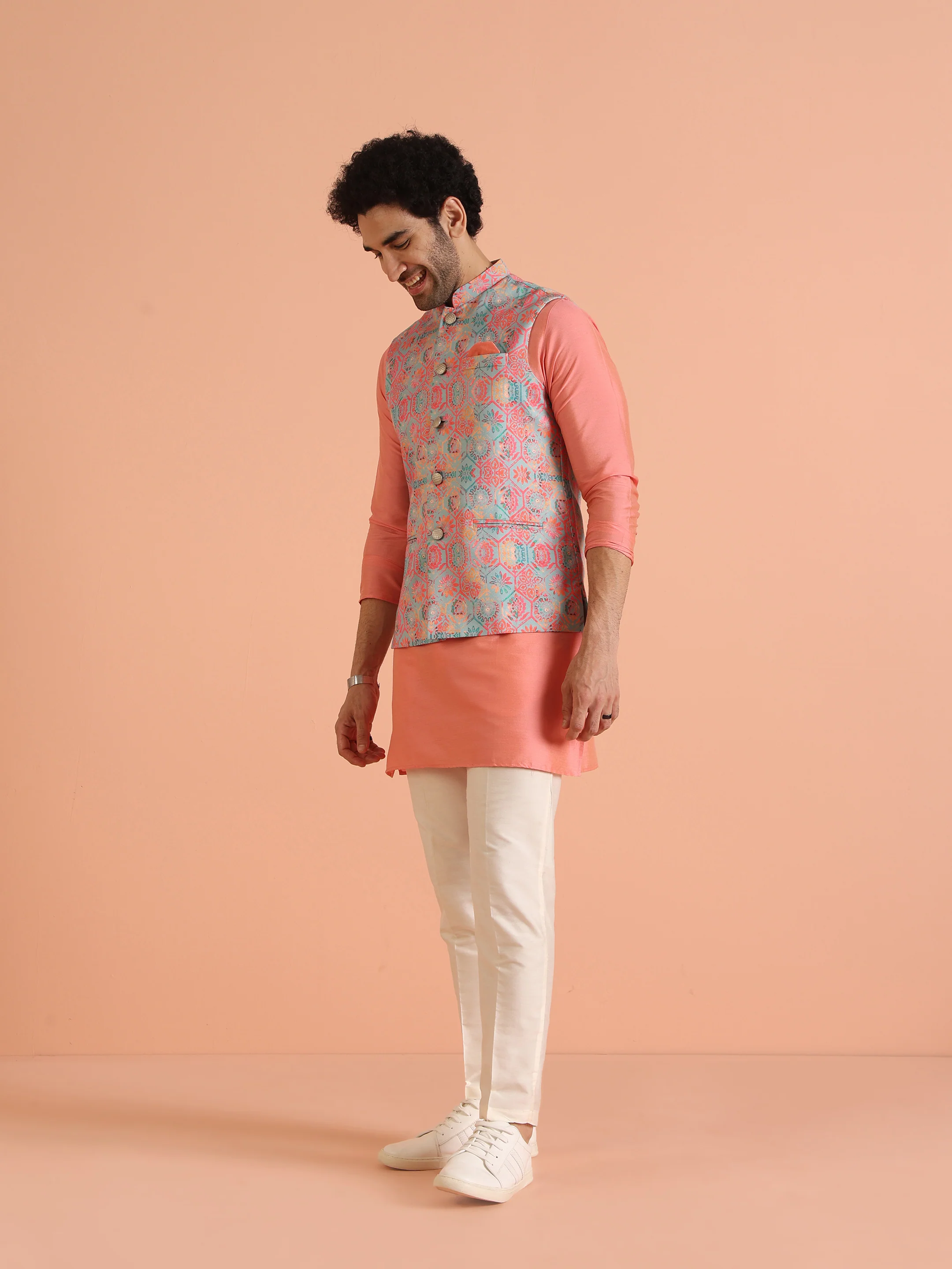 Peach Printed Jacket Kurta Ivory Trouser Set - Image 3