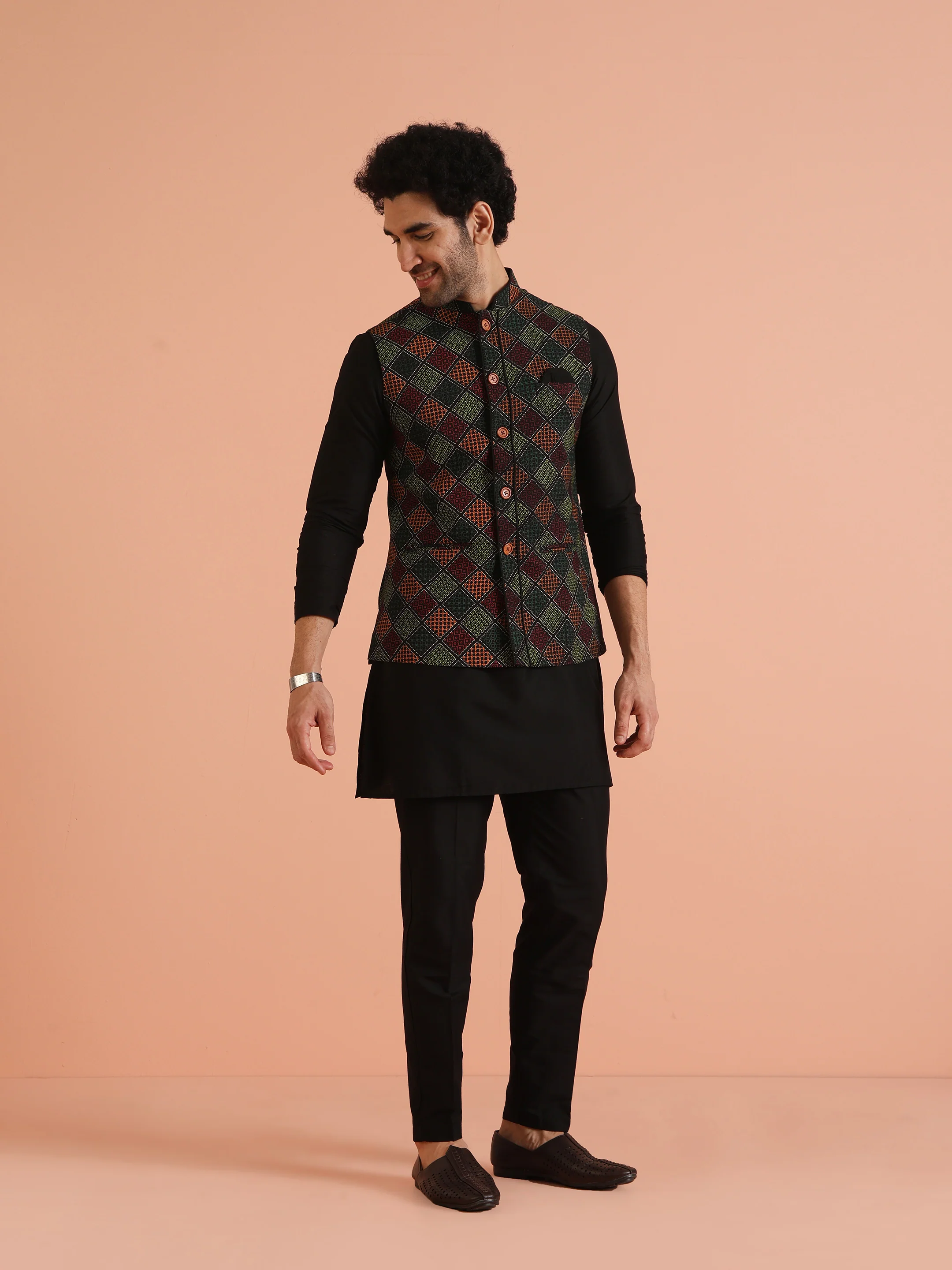 Black Multicolour Jacket Kurta Trouser Set - Image 2