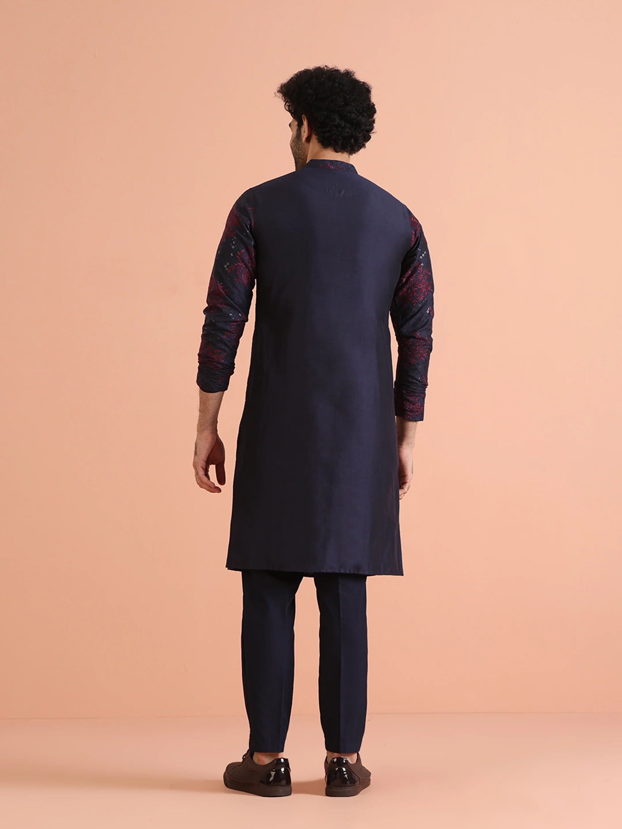Navy Blue & Maroon Textured Nehru Jacket - Image 5