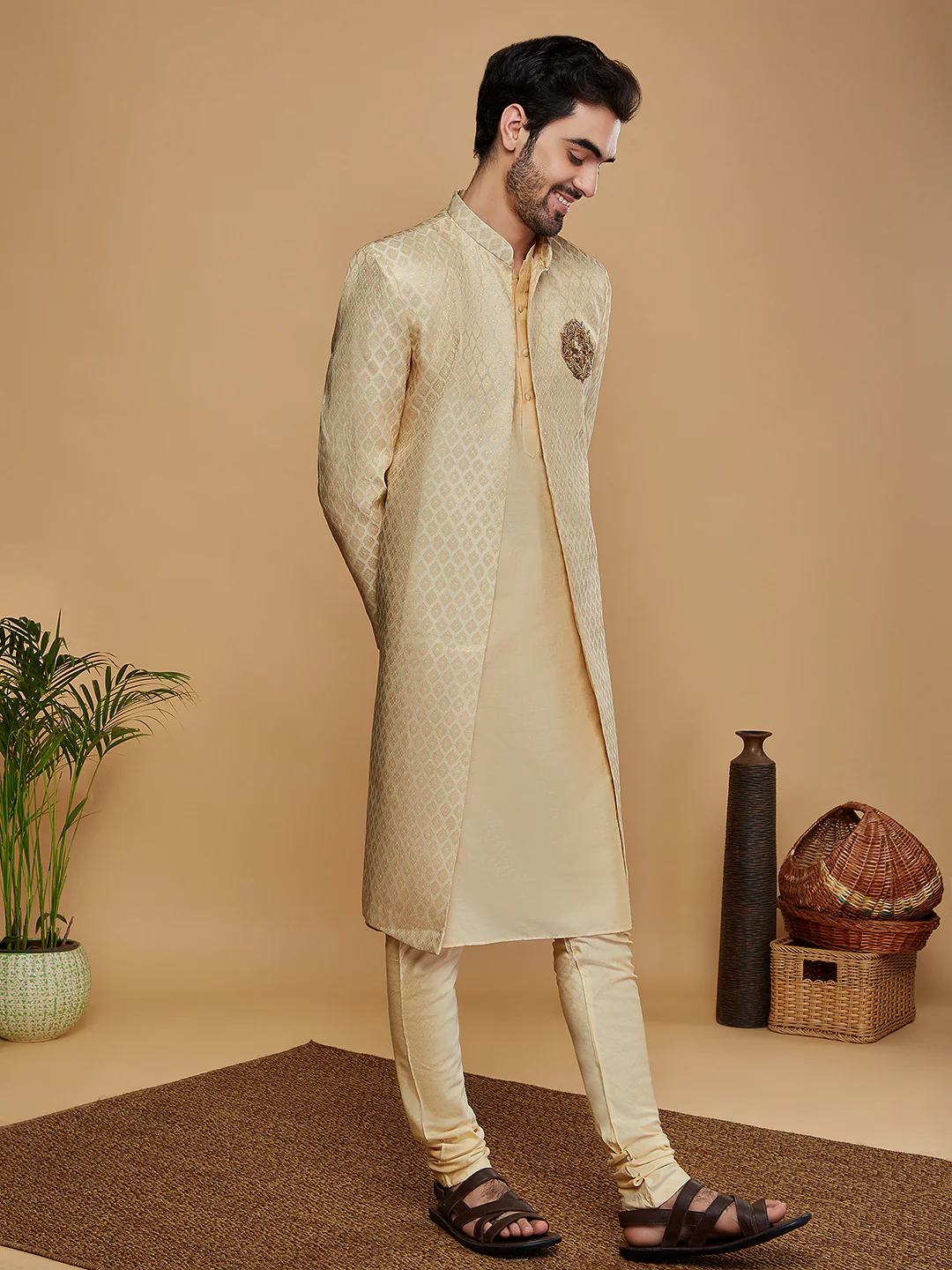 Men Off White Kurta Indowestern Churidar Set - Image 4
