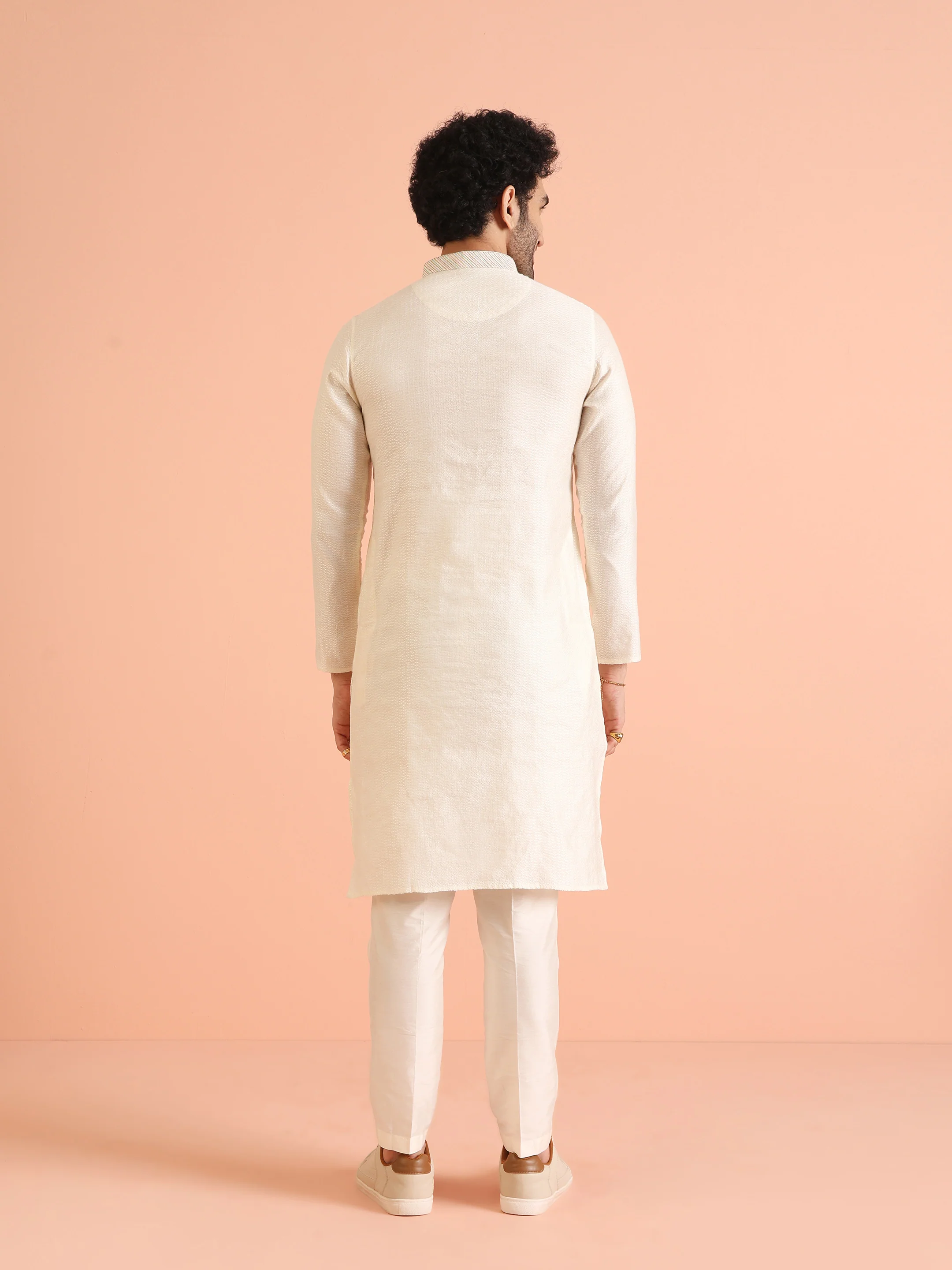 Cream Silk Blend Textured Kurta with Mandarin Collar - Image 5