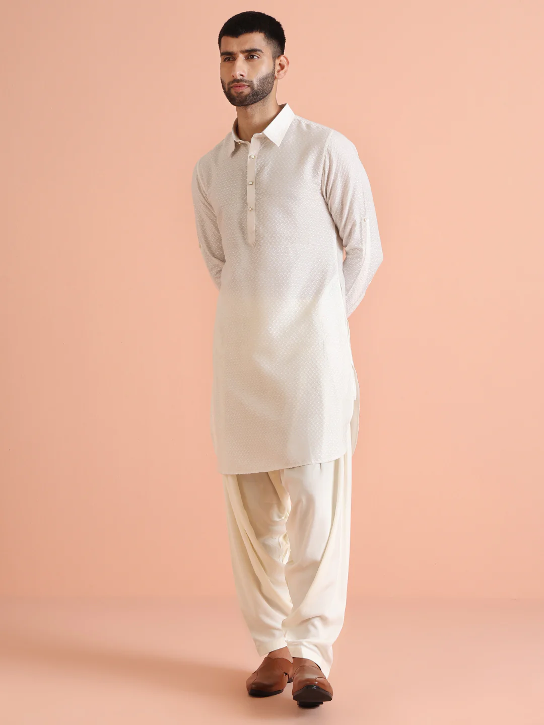 Cream Jacquard Textured Pathani Kurta - Image 2