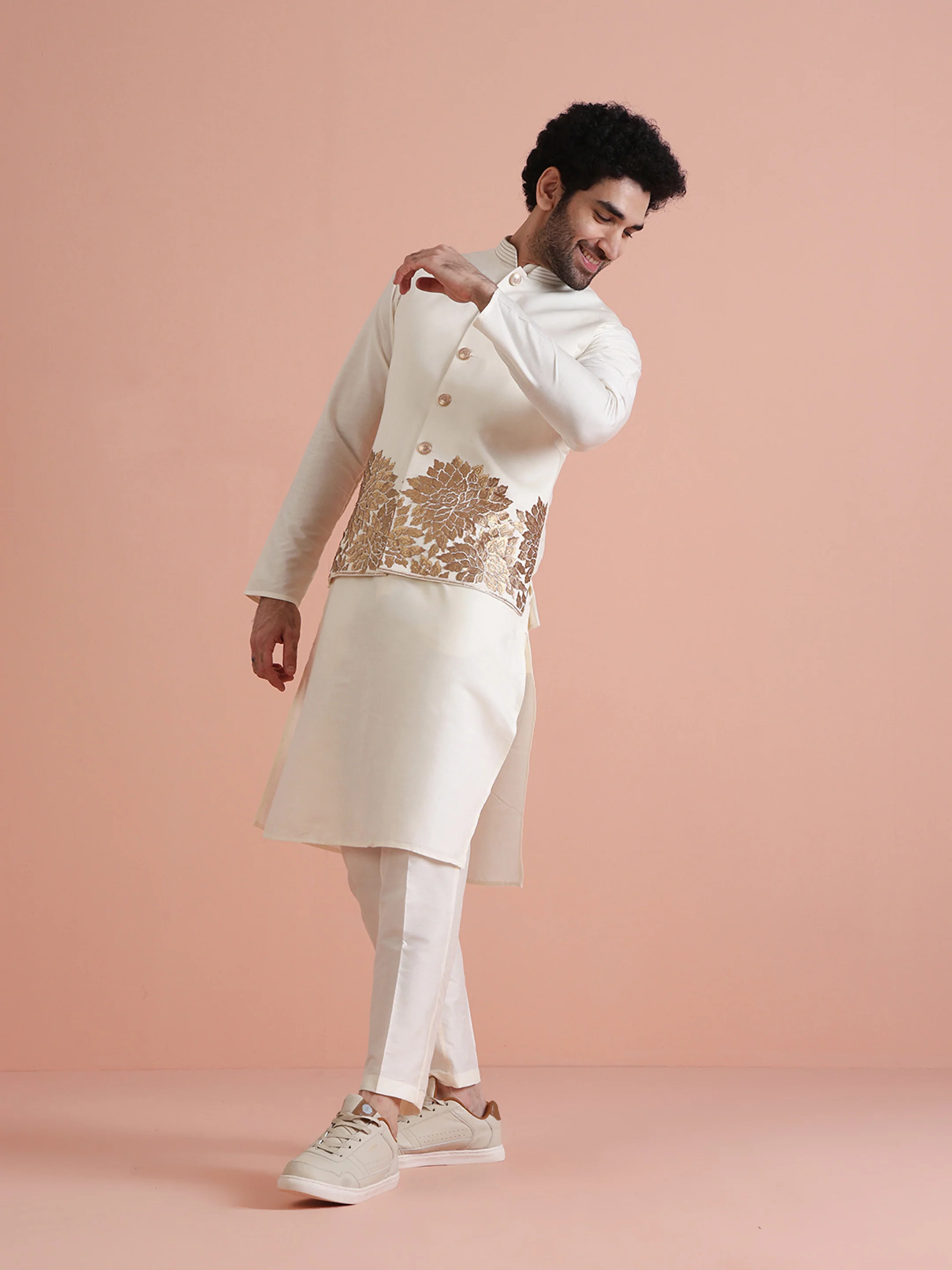 Men Off White Patch Work Nehru Jacket - Image 3