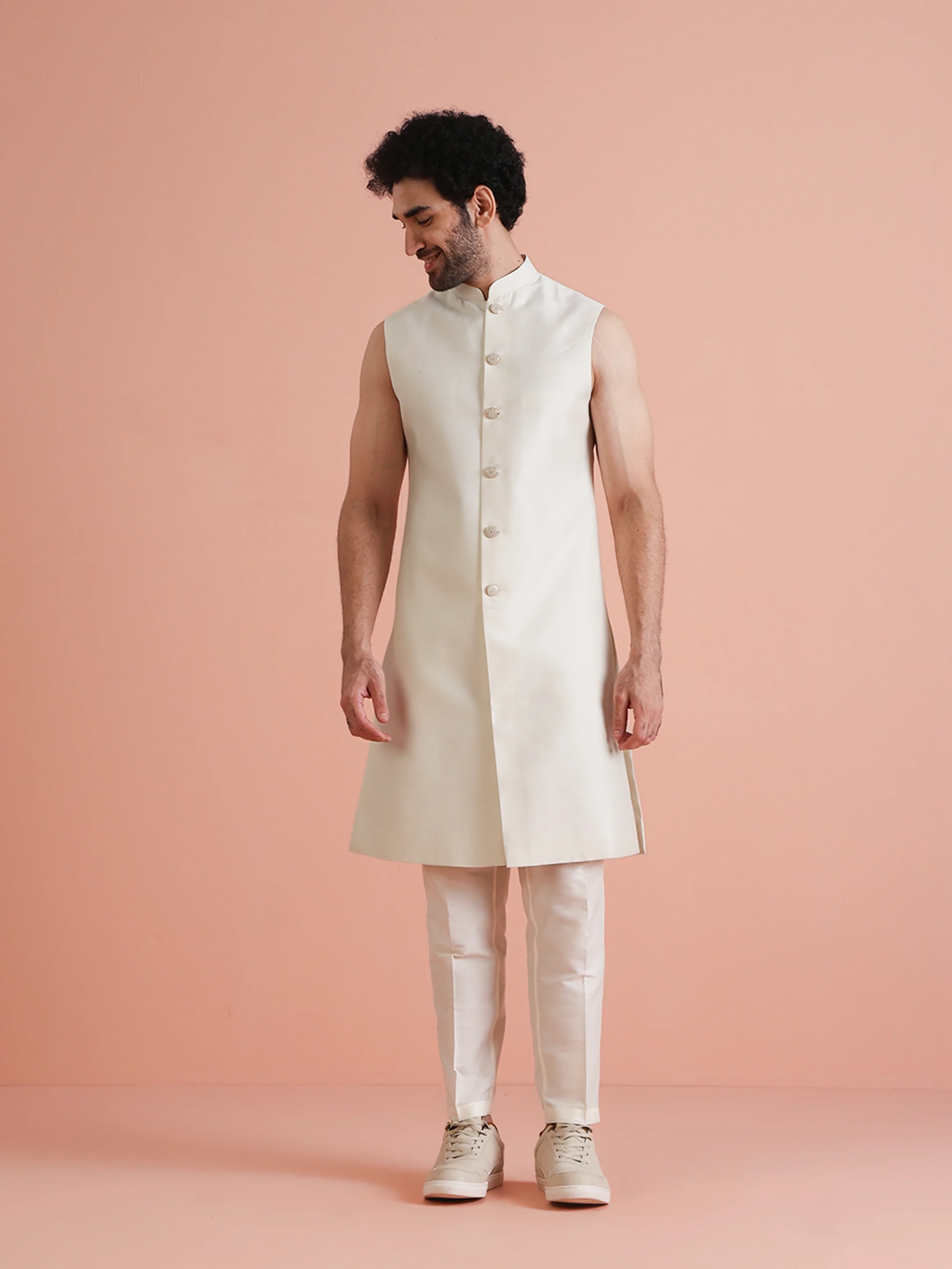 Cream Silk Blend Sherwani Trouser Set with Brooch - Image 5