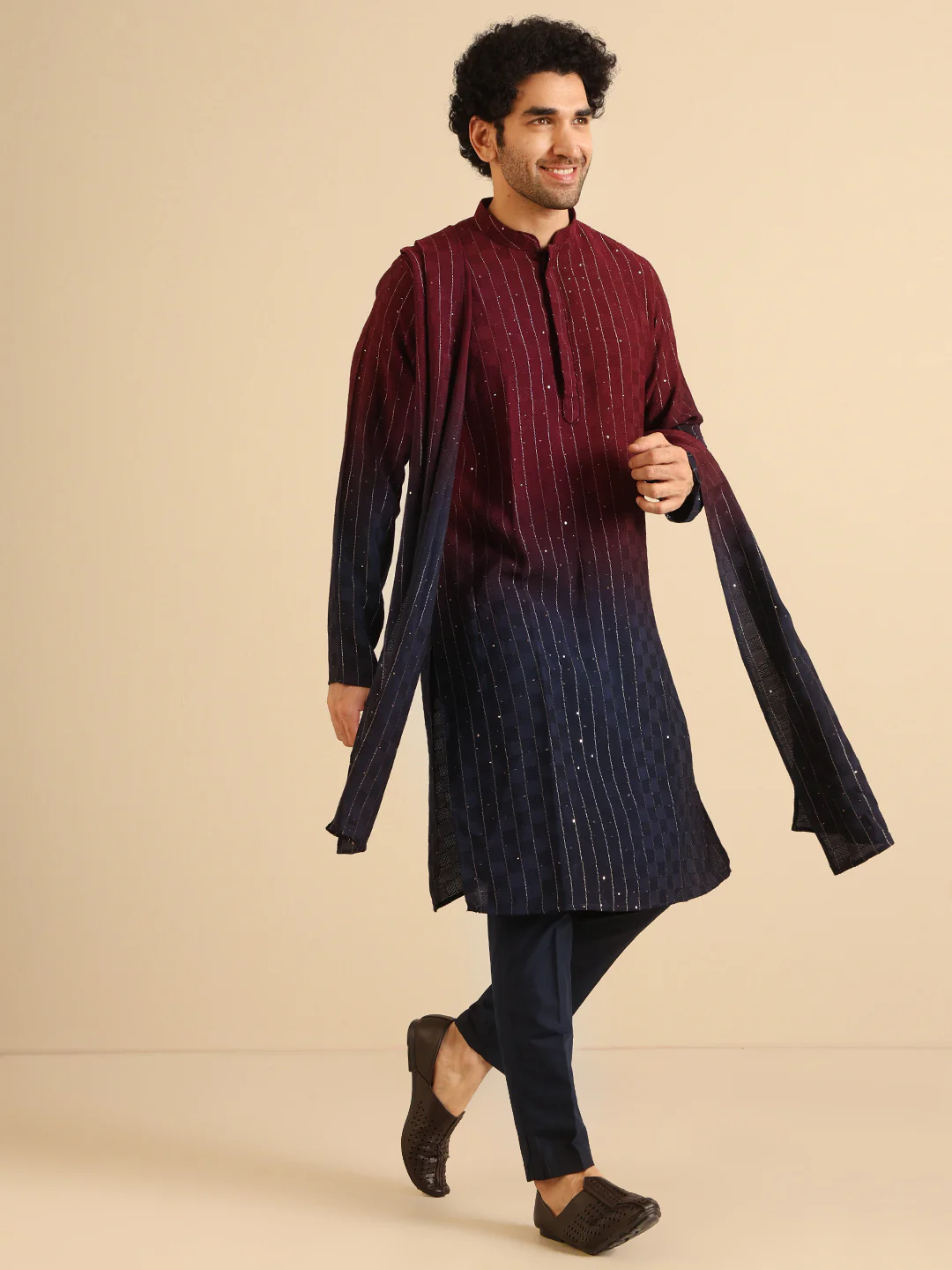Maroon Navy Ombre Textured Dupatta - Image 6