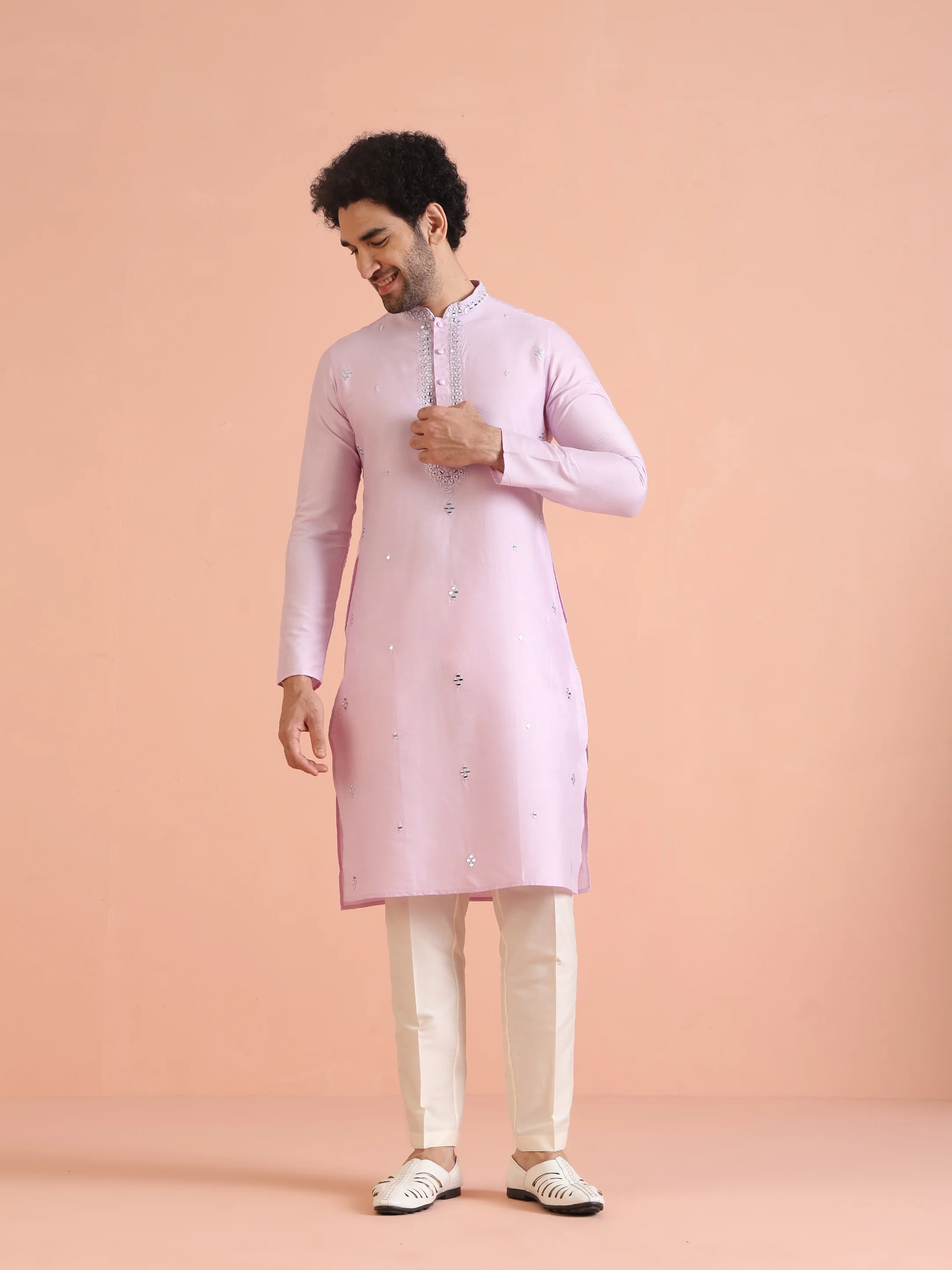 Light Pink Silk Blend Embroidered Kurta with Intricate Neckline - Image 7