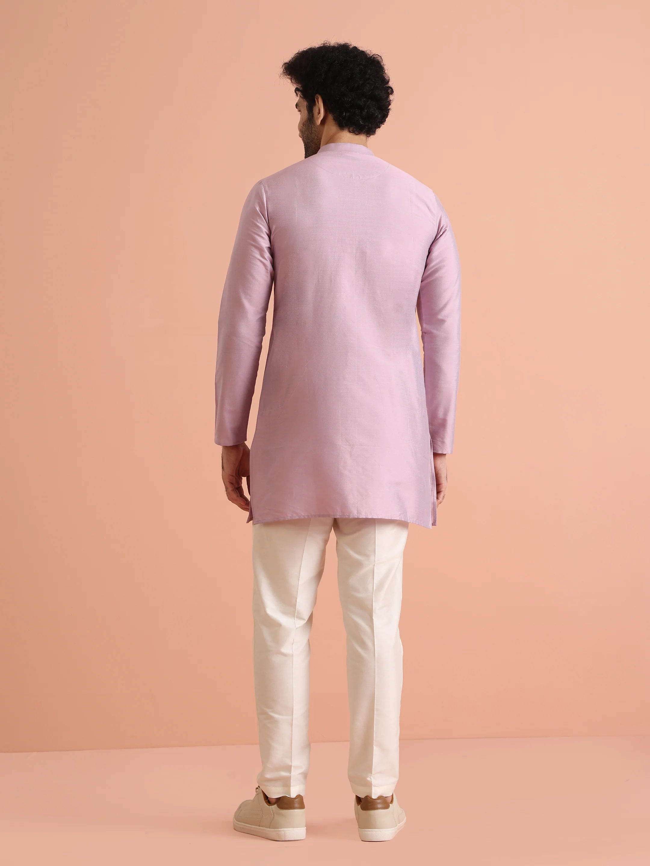 Pastel Pink Silk Blend Solid Mid Kurta - Image 4