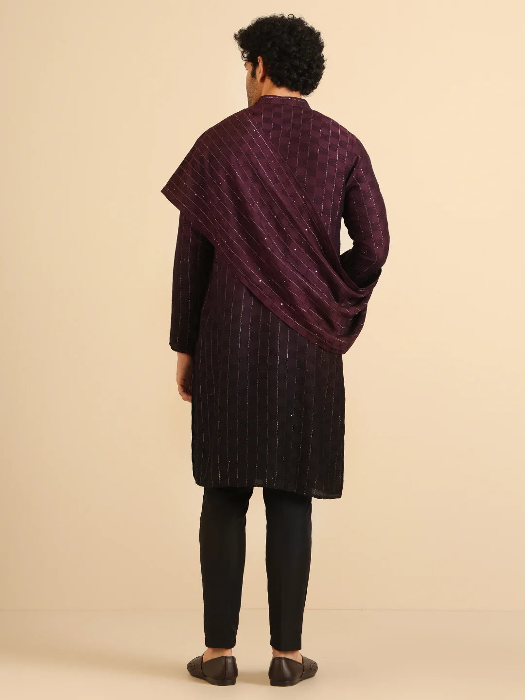 Men Purple Embroidered Kurta Trousers Dupatta Set - Image 5