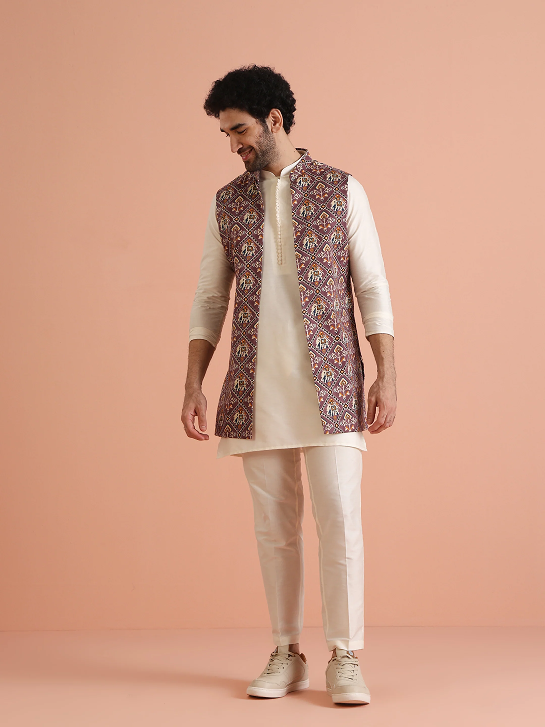Patola Print Kurta Jacket Trouser Set - Image 3