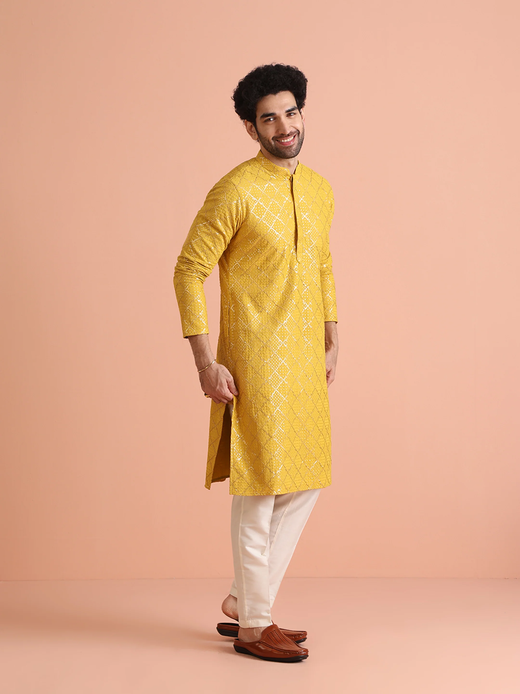 Men Yellow Sequinned Kurta Trouser Set - Image 3