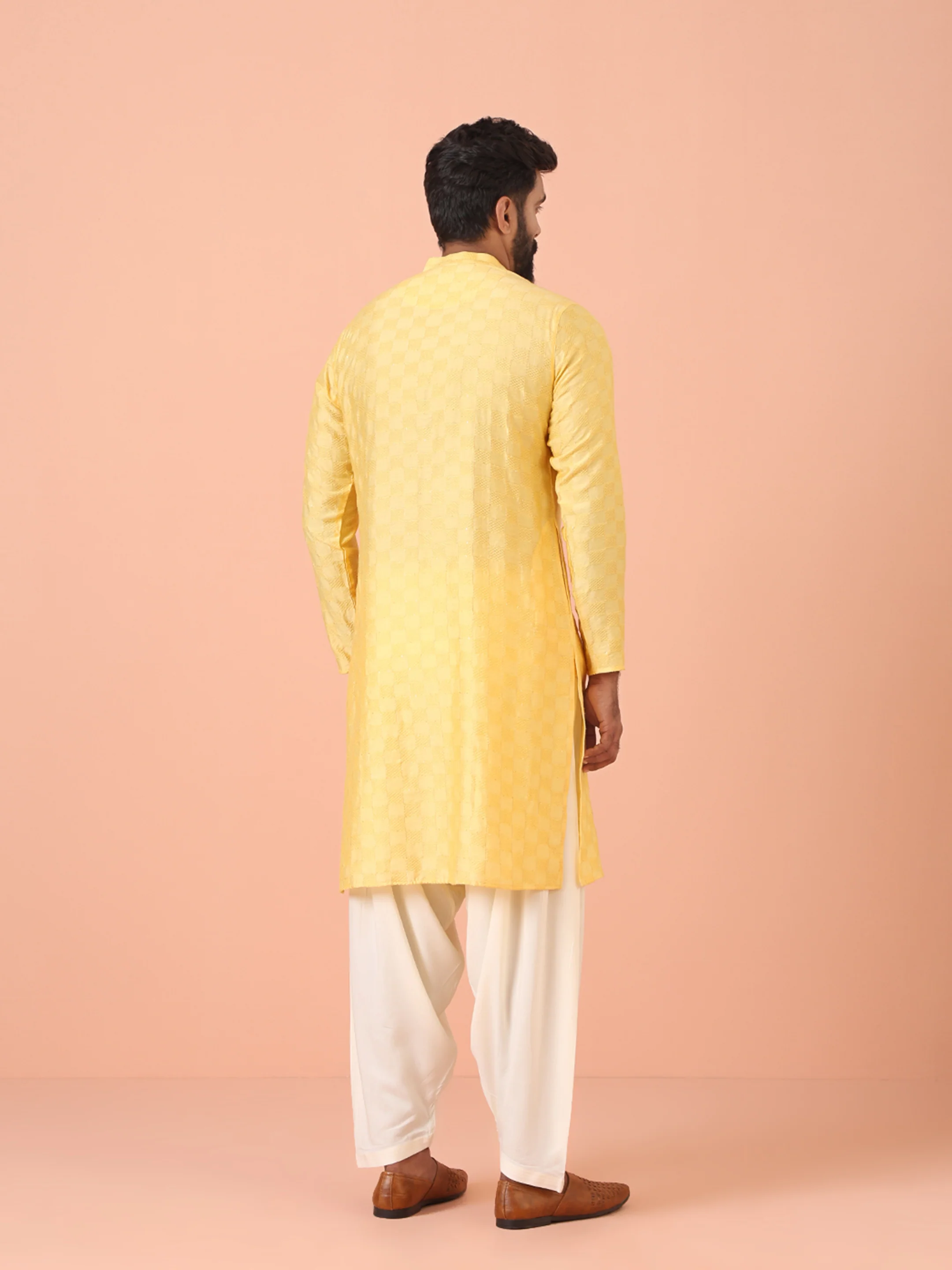 Yellow Silk Blend Textured Long Kurta - Image 4
