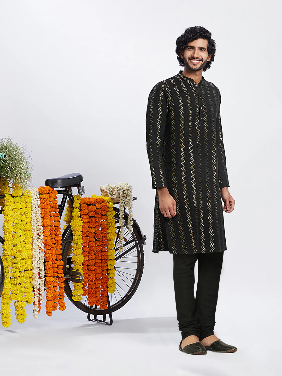 Kisah Men's Black Kurta Churidar Set - Image 2