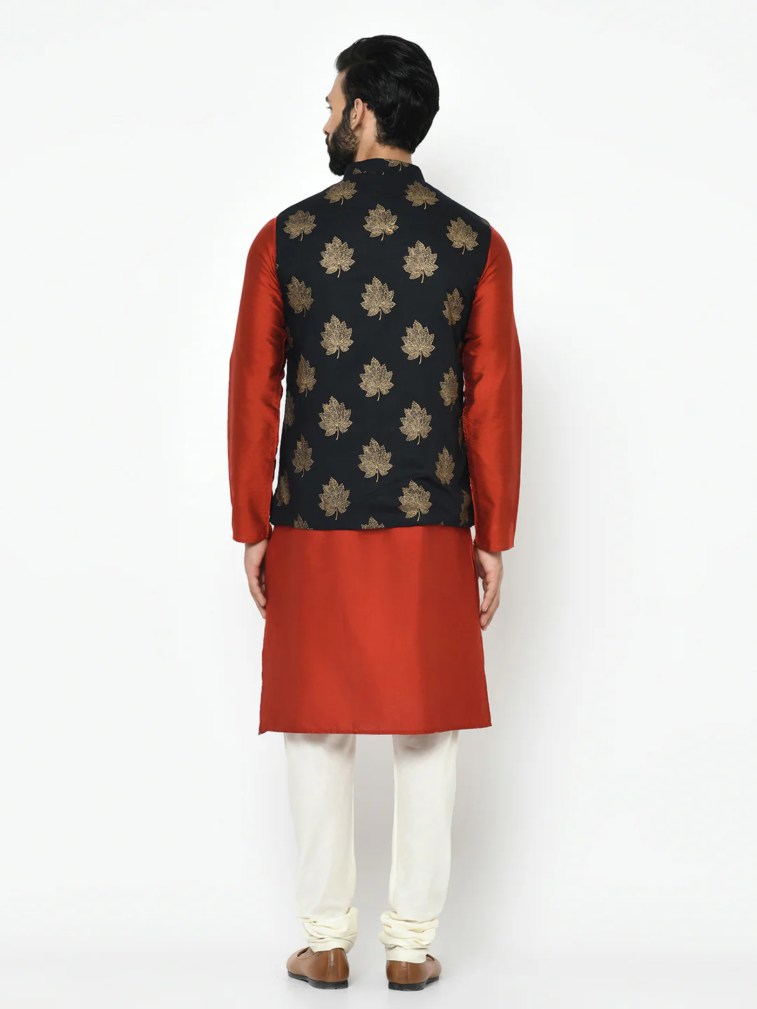 Kisah Men's Black Kurta Jacket Churidar Set - Image 4