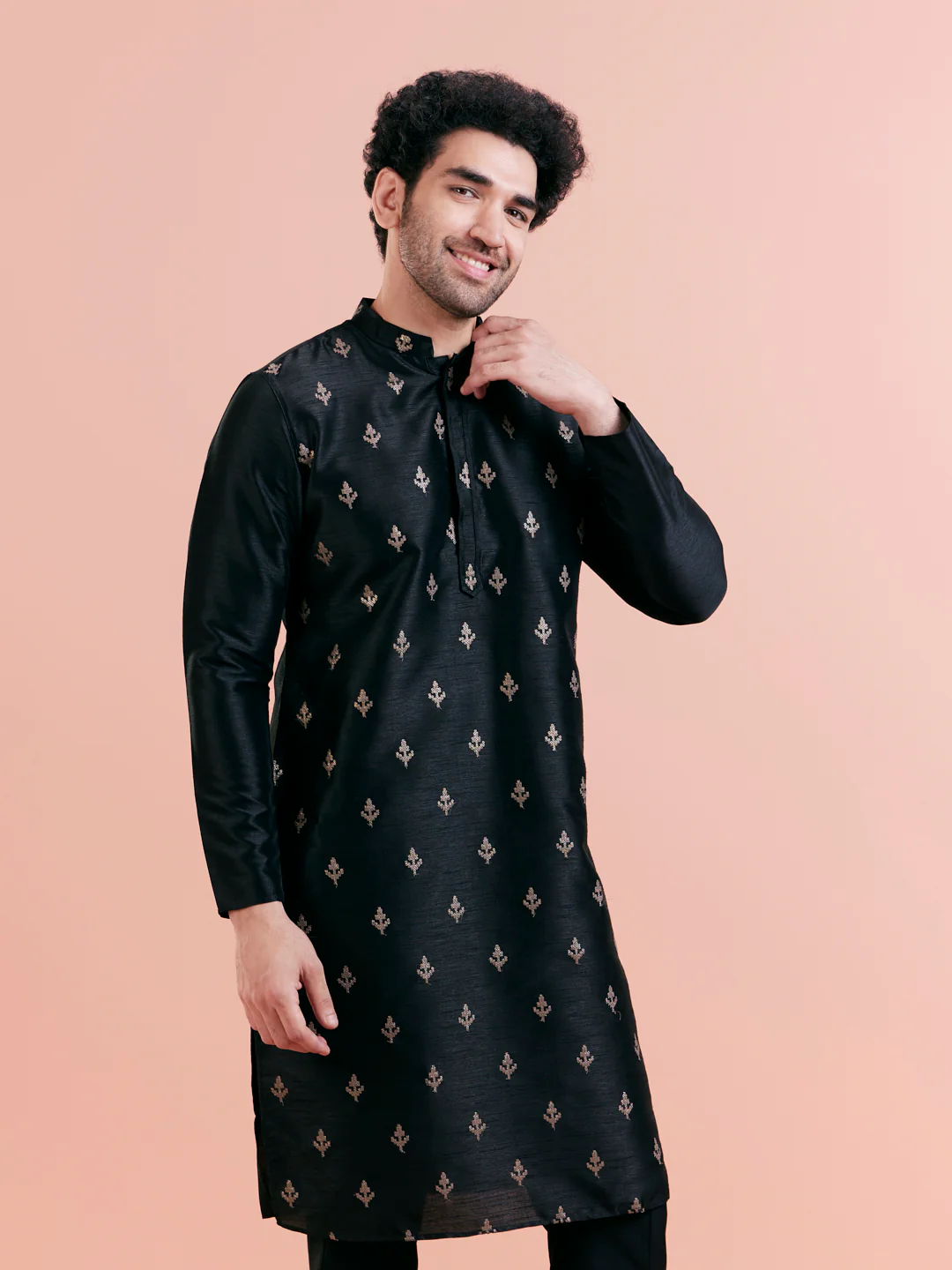 Men Black Embroidered Kurta - Image 6