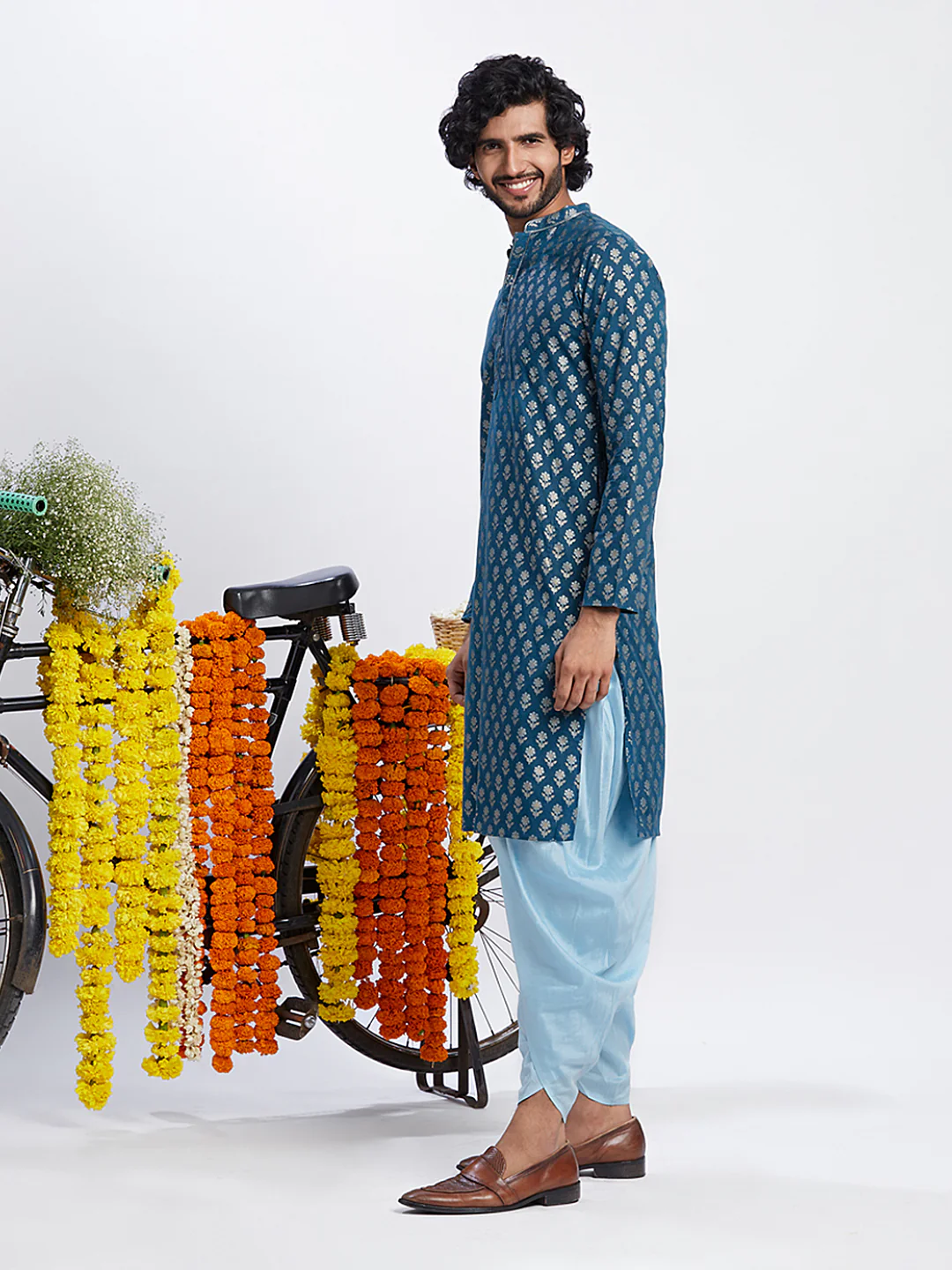 Men Blue Floral Kurta - Image 4