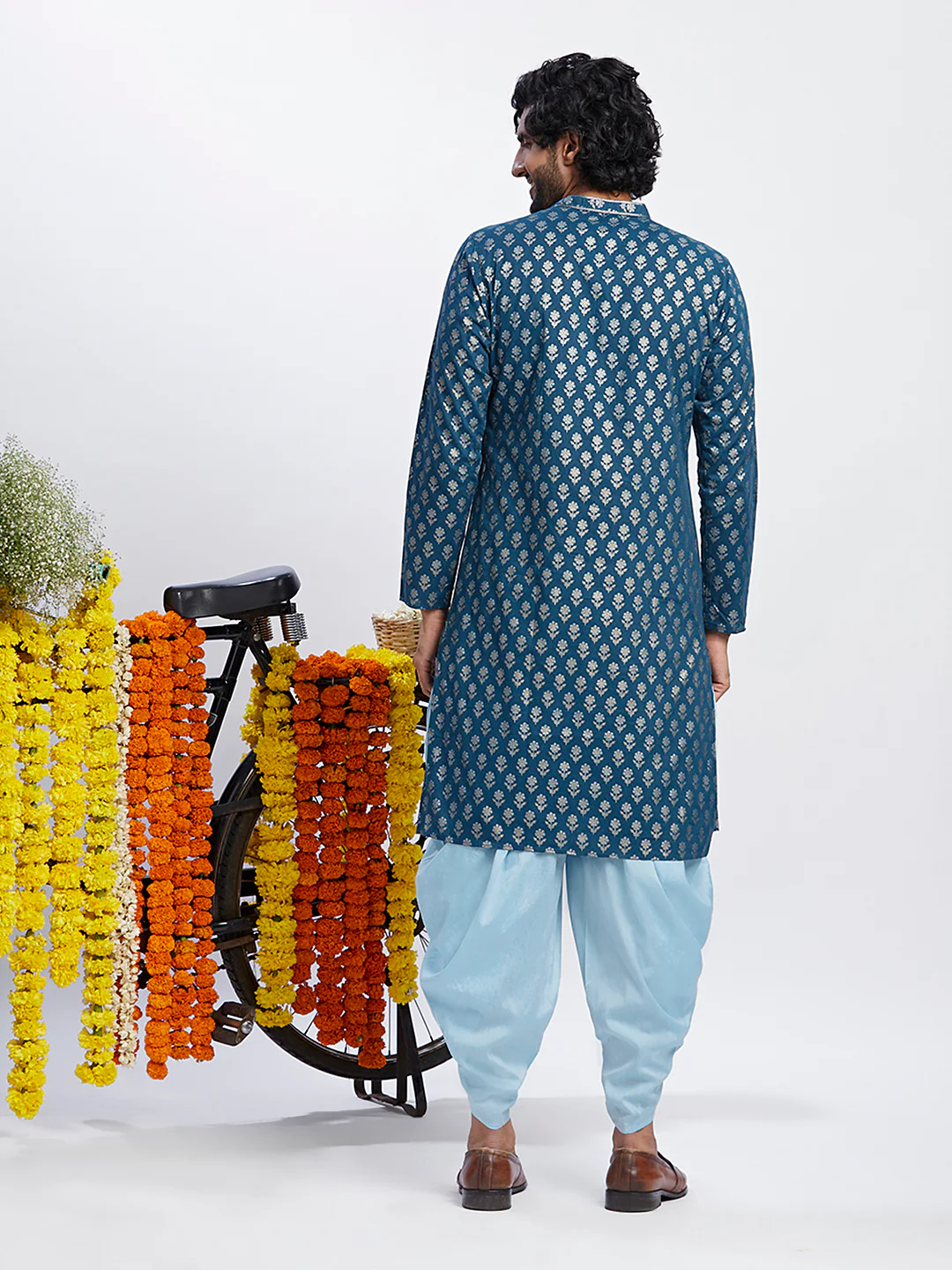Men Blue Floral Kurta - Image 5