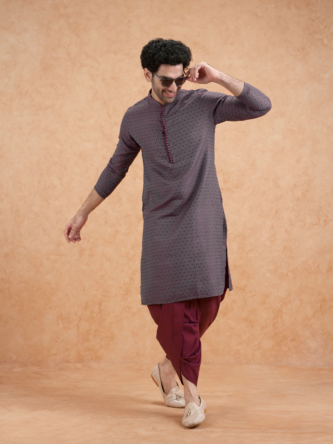 Maroon Silk Blend Geometric Long Kurta - Image 7