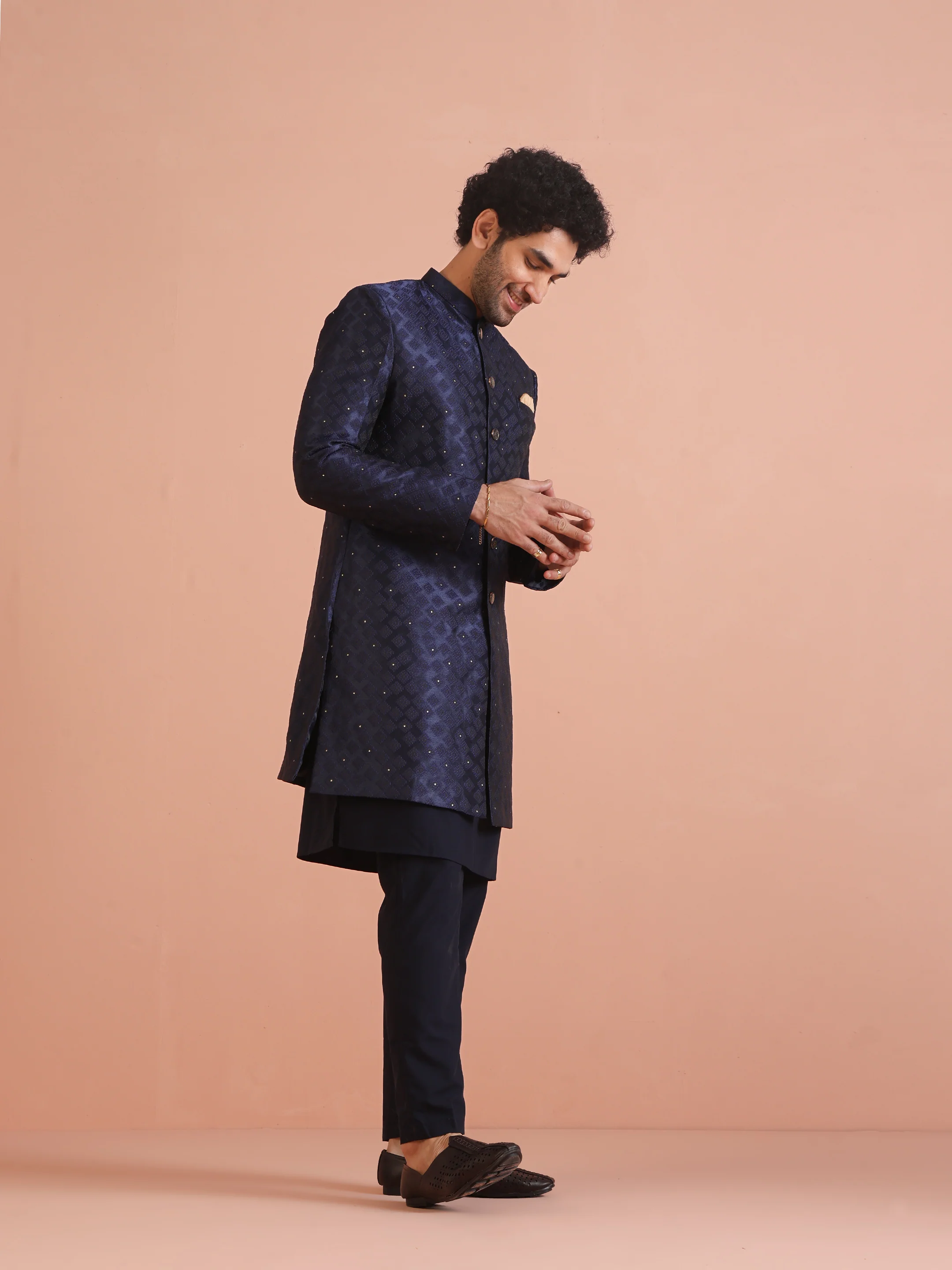 Men Navy Blue Textured Kurta Indowestern Trouser Set - Image 4