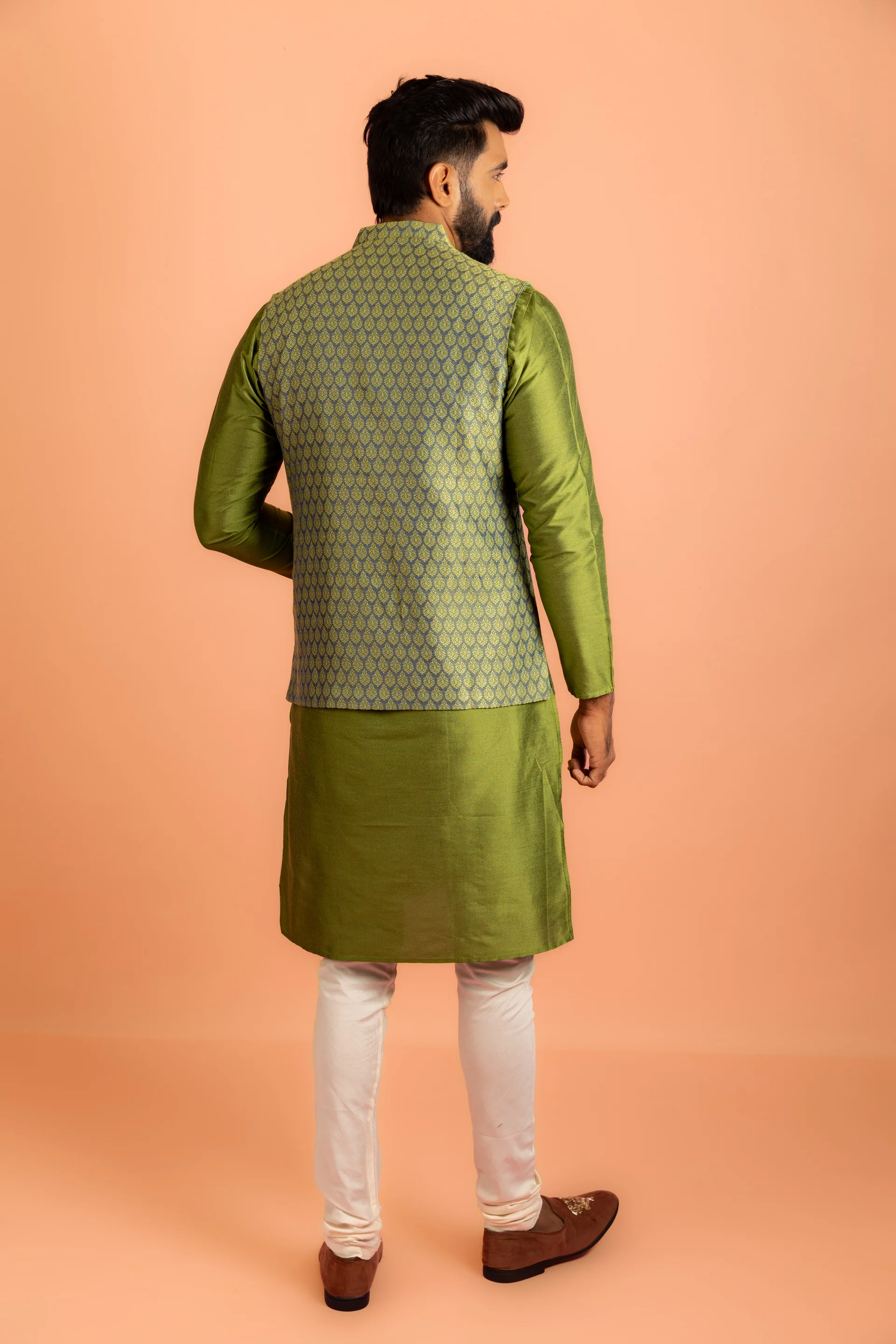 Green Silk Blend Woven Jacket Kurta Churidar Set - Image 5