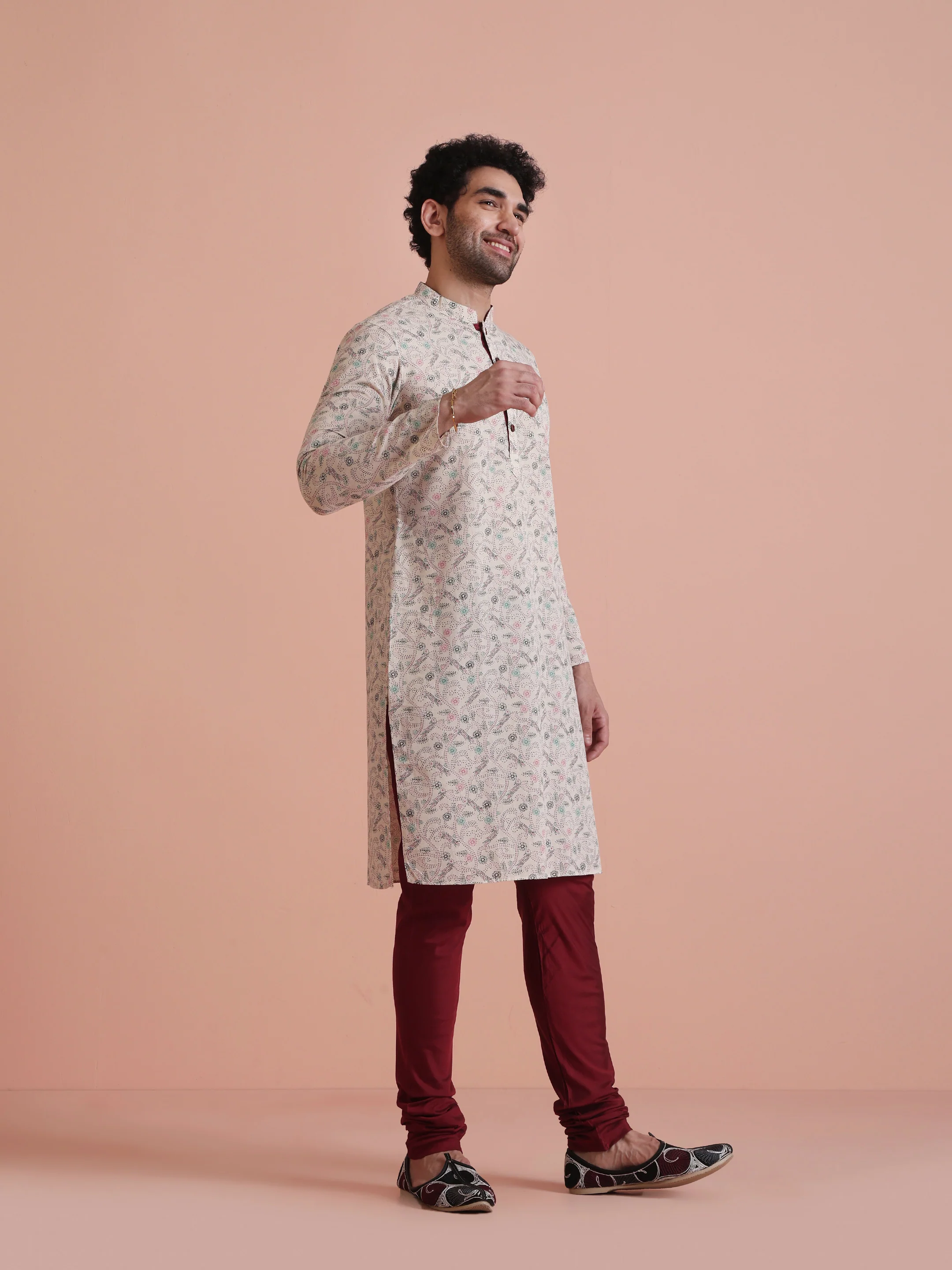 Men Off White Floral Printed Kurta Churidar Set – Classic Festive Wear - Image 3
