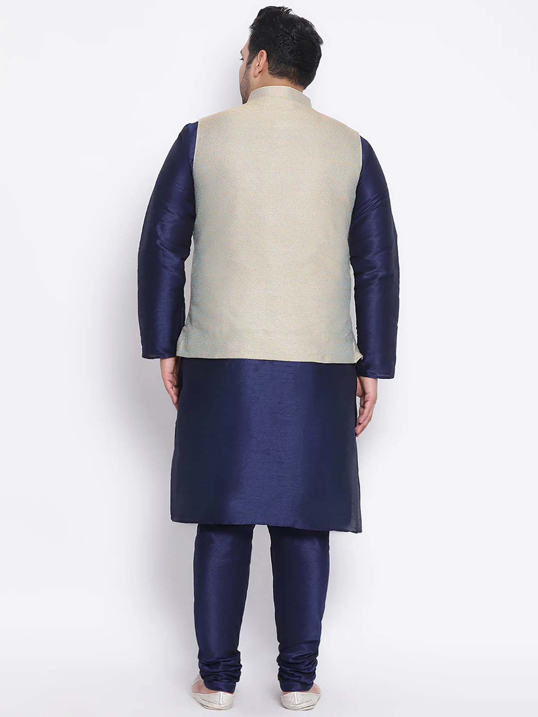 Kisah Plus Men Magenta Kurta Jacket Churidar Set - Image 4
