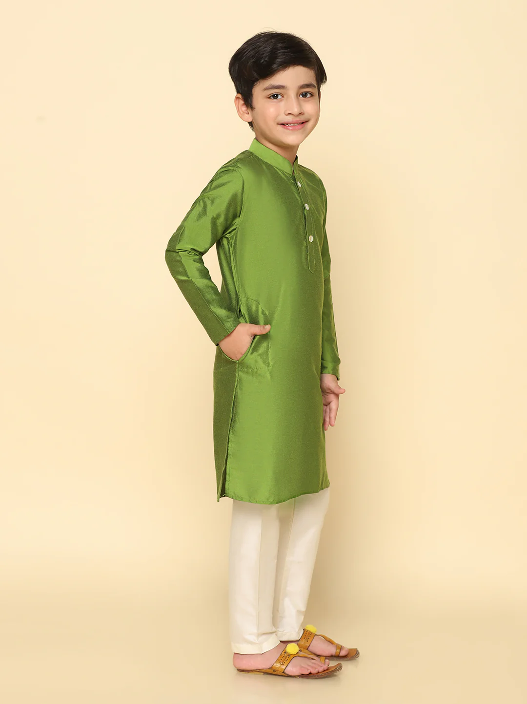Boy's Green Kurta Pyjama Set - Image 2