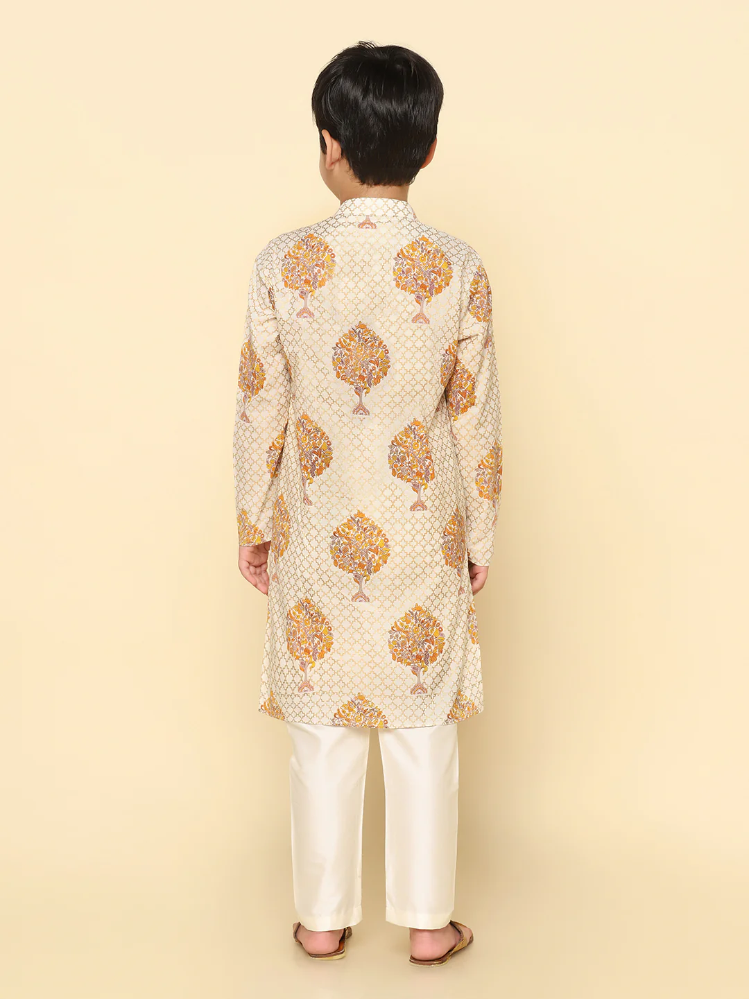 Boy's White Kurta Pyjama Set - Image 4