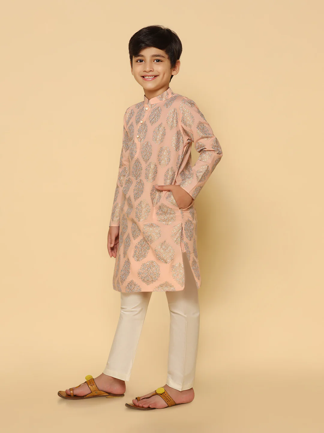 Boy's Pink Printed Kurta - Image 3