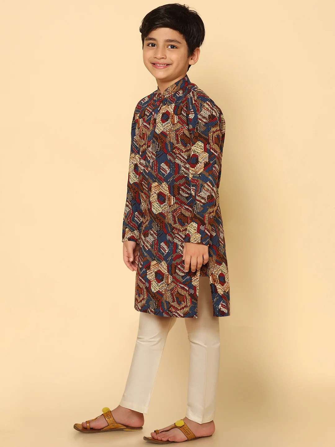 Boy's Maroon Printed Kurta - Image 2