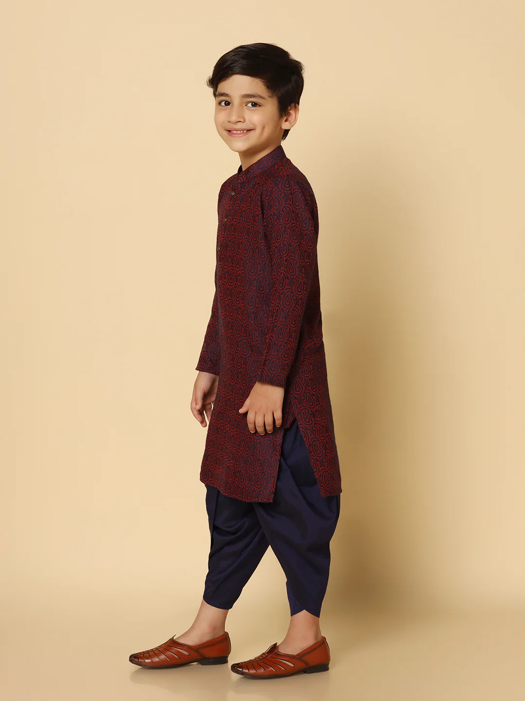 Boy's PurpleTextured Kurta - Image 2