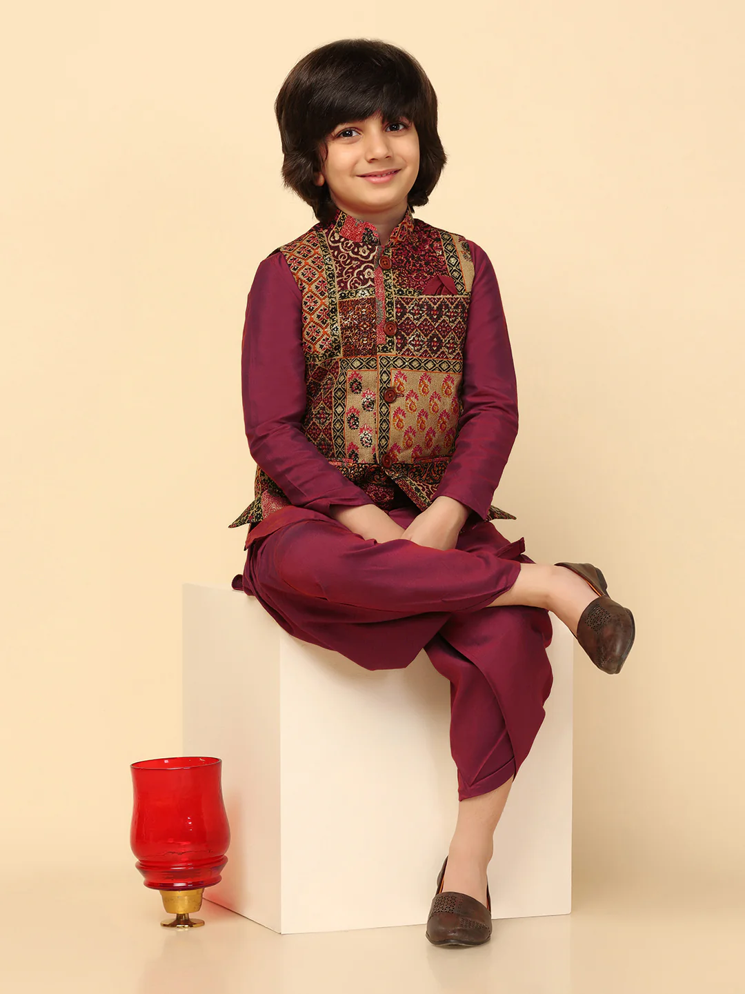 Boy's Maroon Printed Jacket - Image 6