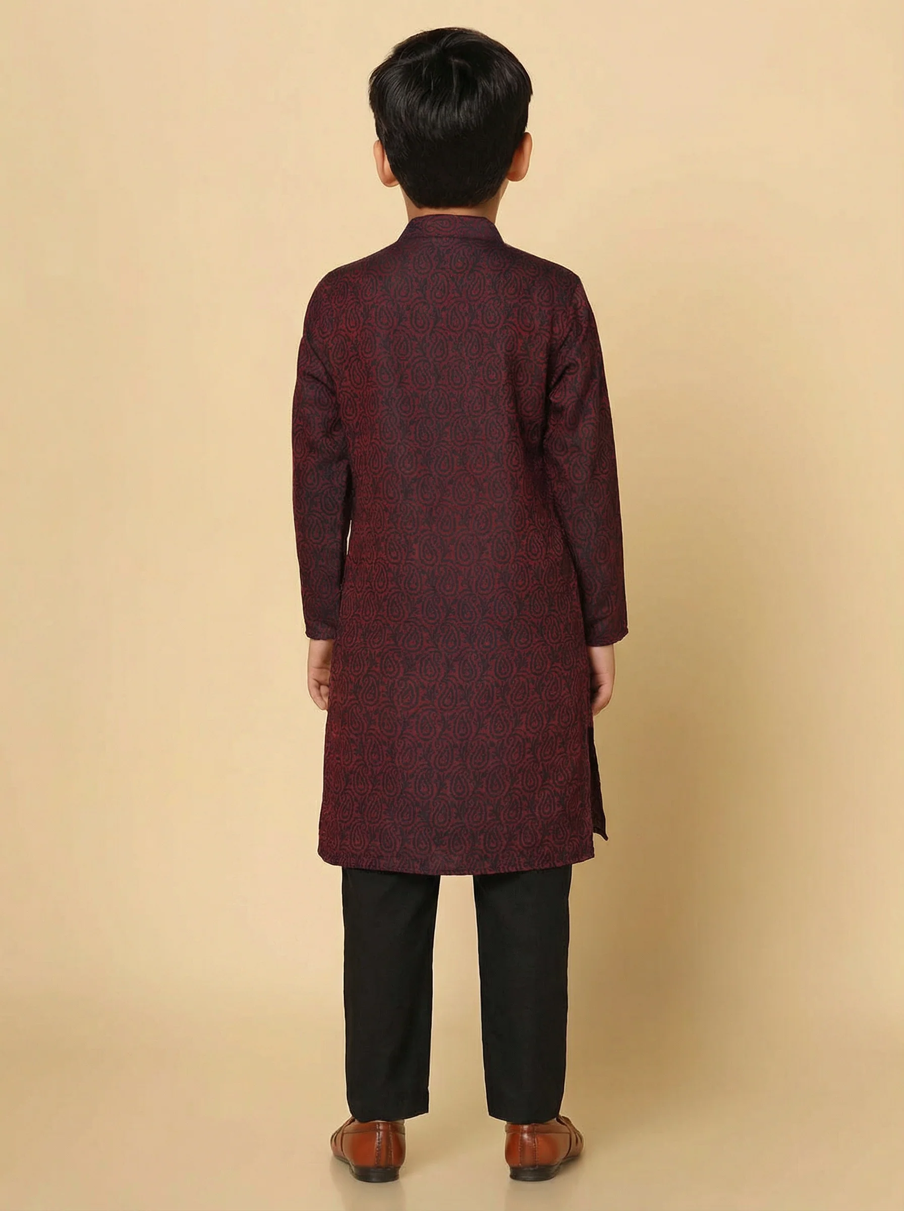 Magenta Cotton Blend Textured Kurta Pyjama Set - Image 4